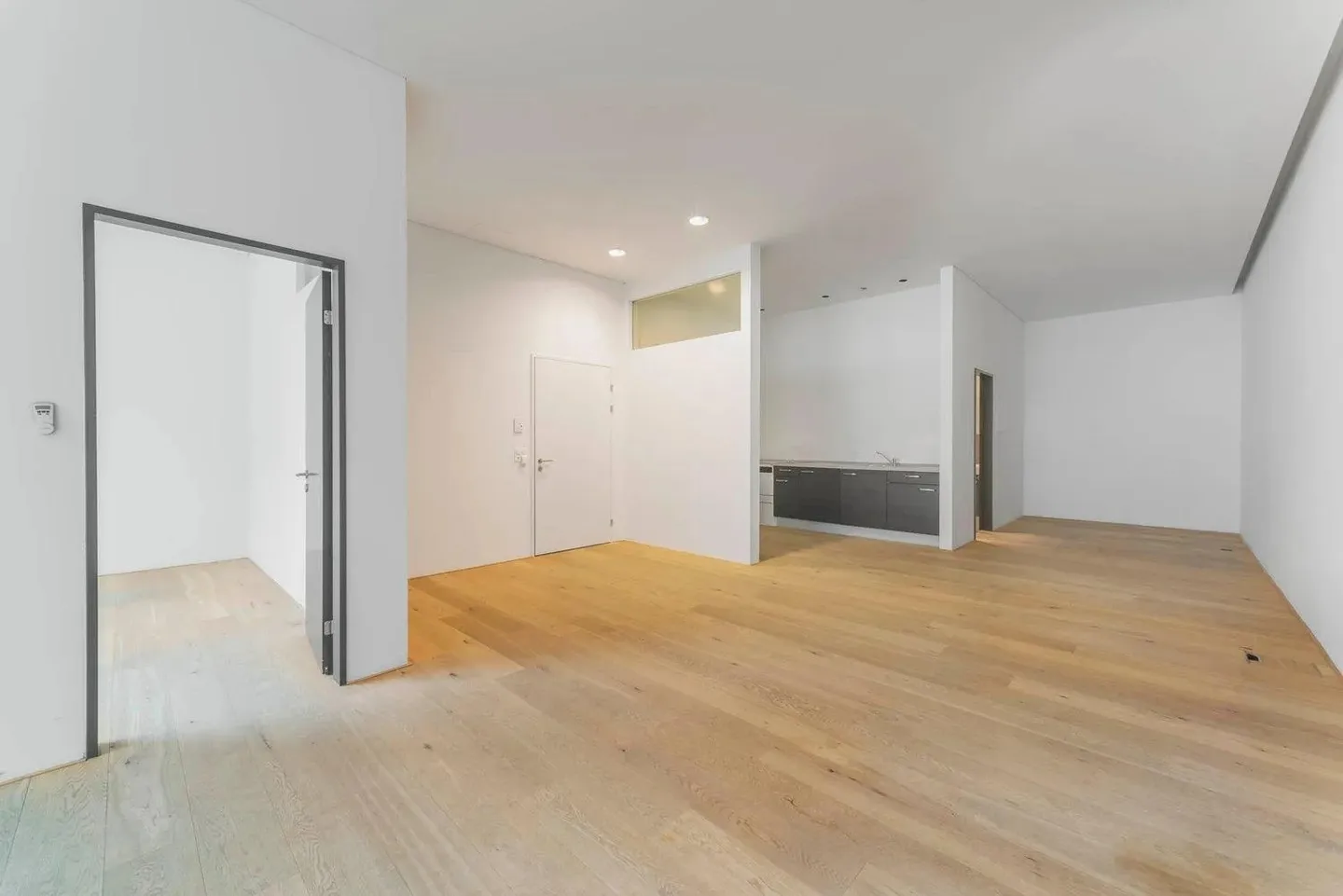 Commercial for rent, Chaltenbodenstrasse 16 (Feusisberg, Switzerland) - Foto 4 von 6