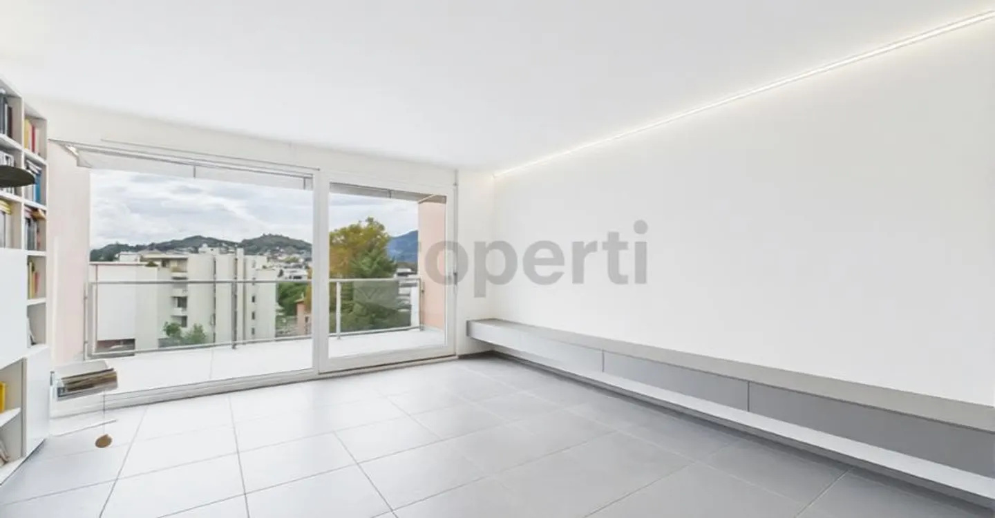 Attico duplex ristrutturato di 4,5 locali a Massagno – residenza principale e secondaria - Foto 1 di 10