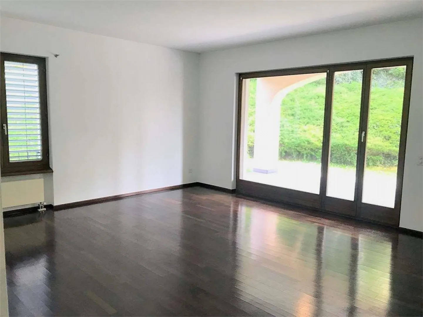 Castagnola, excellent 2.5 with private patio - Photo 4 of 13