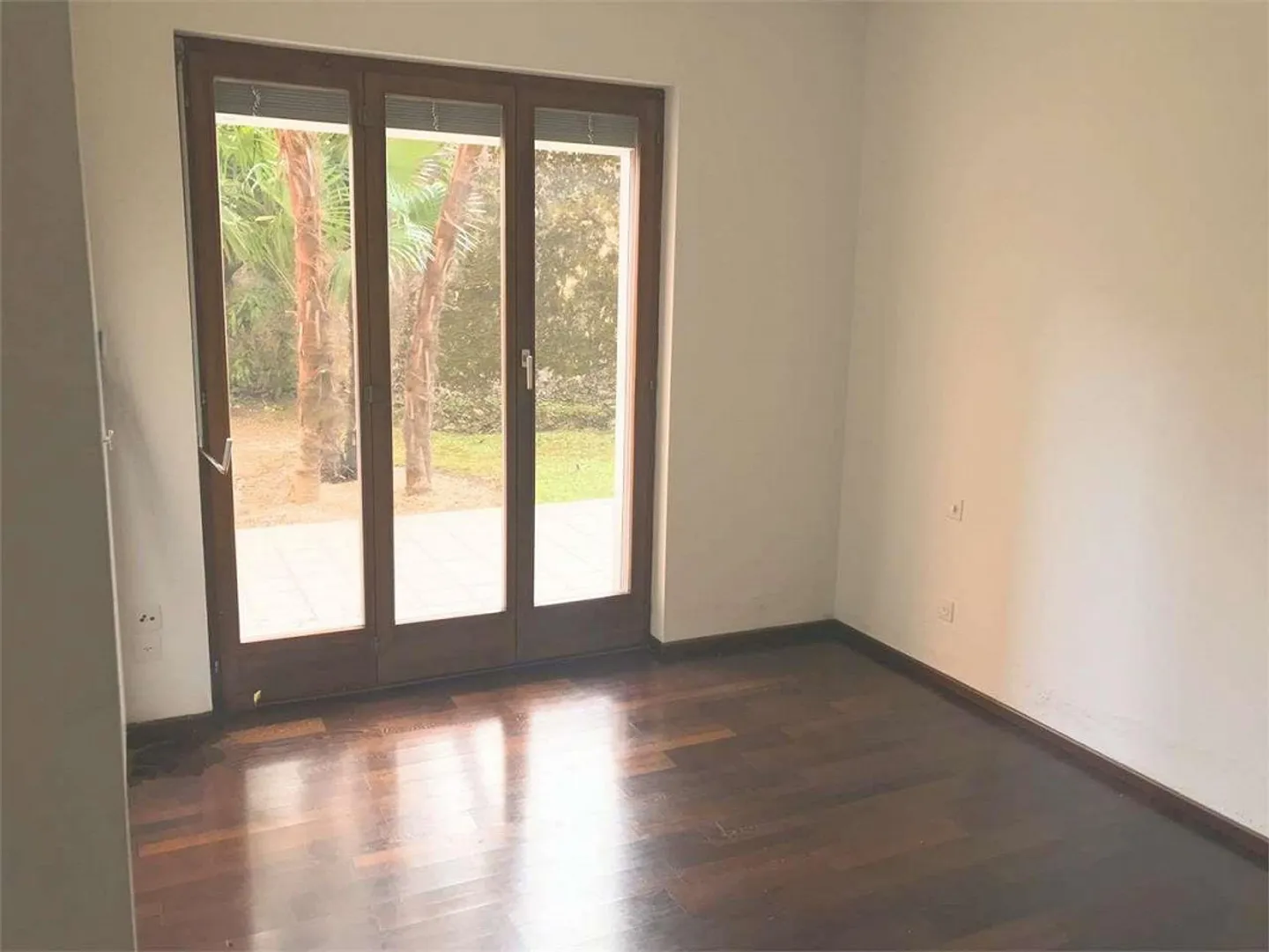 Castagnola, excellent 2.5 with private patio - Photo 12 of 13