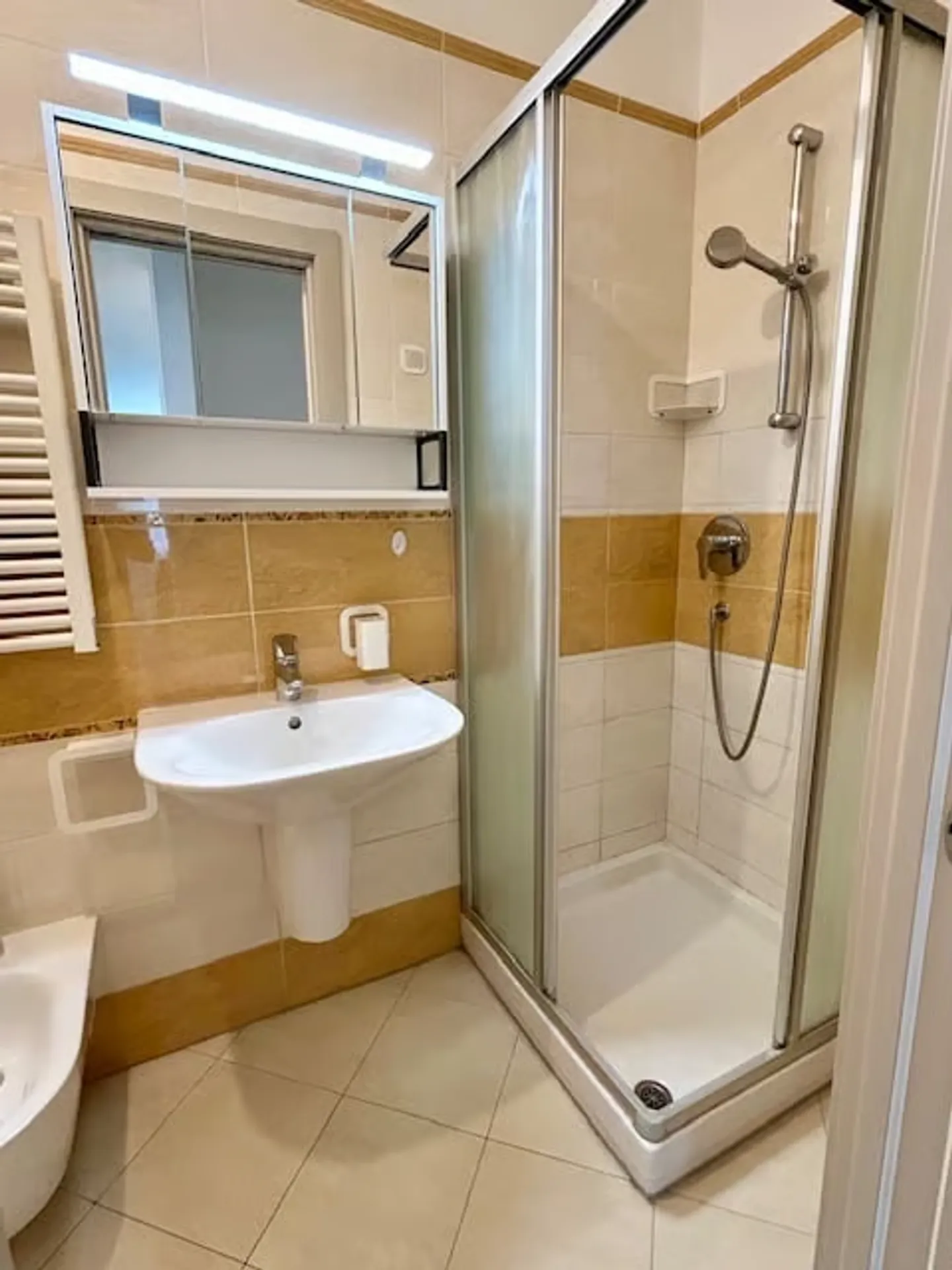 Zona Cassarate - 3.5 Room Furnished - Photo 21 of 21