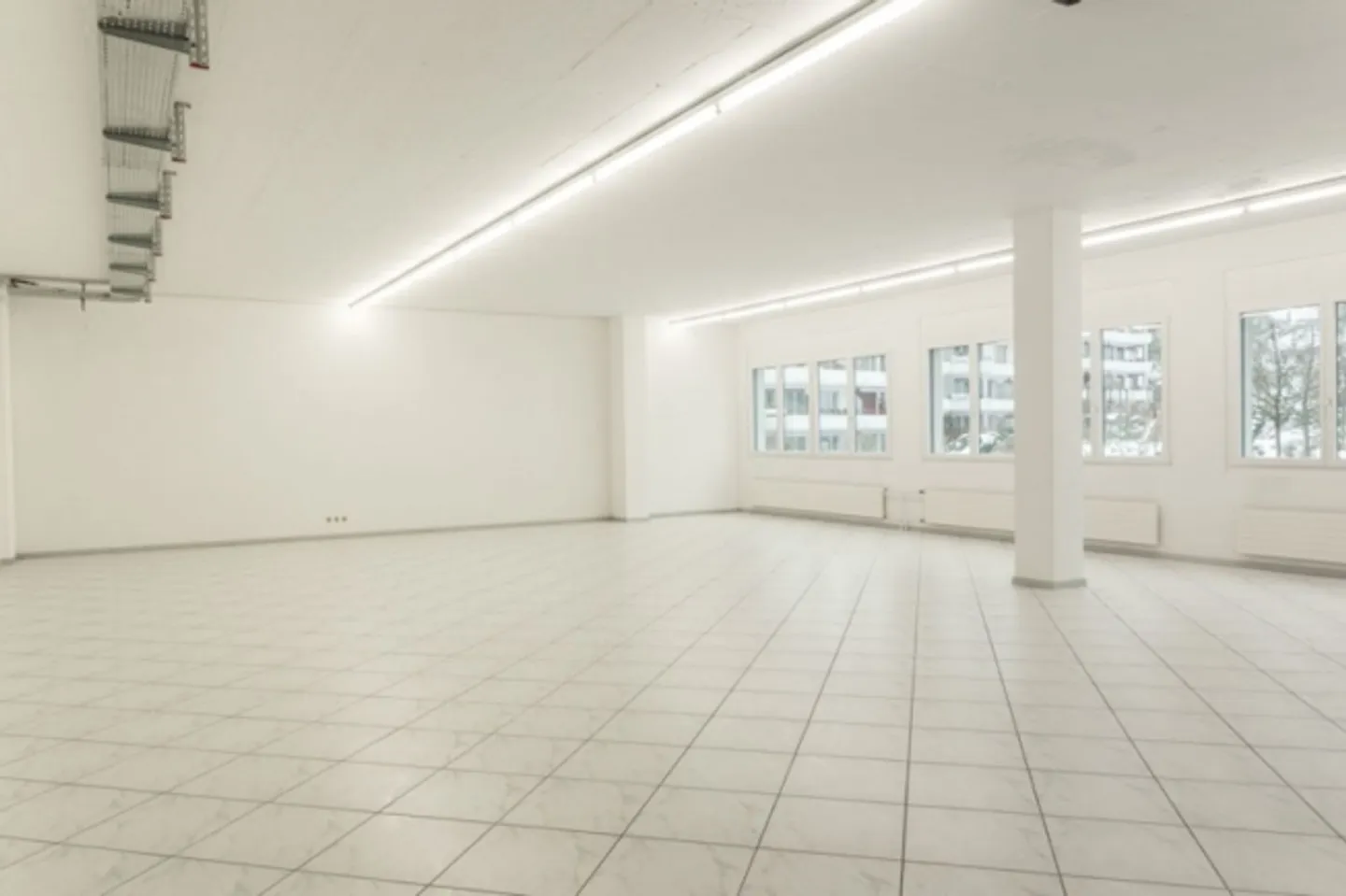 «Grosszügige helle Bürofläche» - Foto 3 von 4