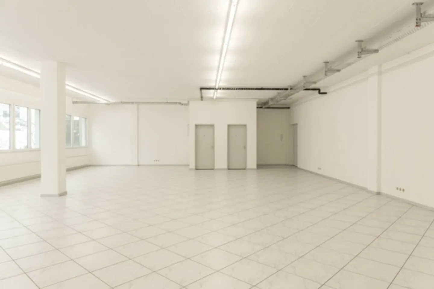 «Grosszügige helle Bürofläche» - Foto 4 von 4