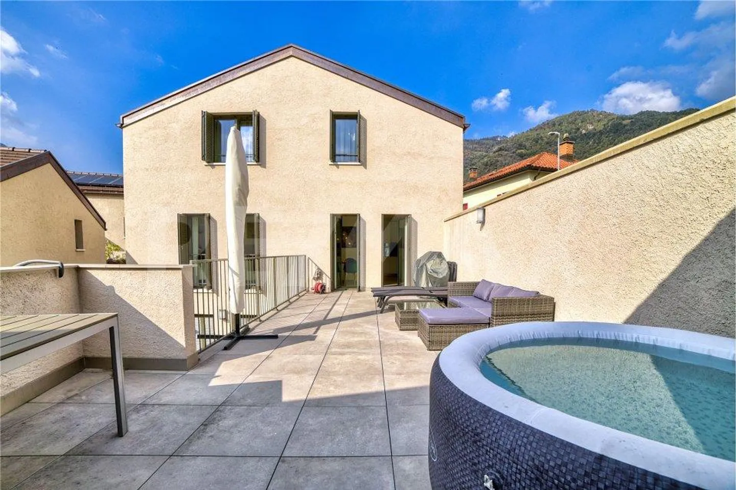 Appartamento Duplex Moderno a Camignolo - Foto 1 di 13