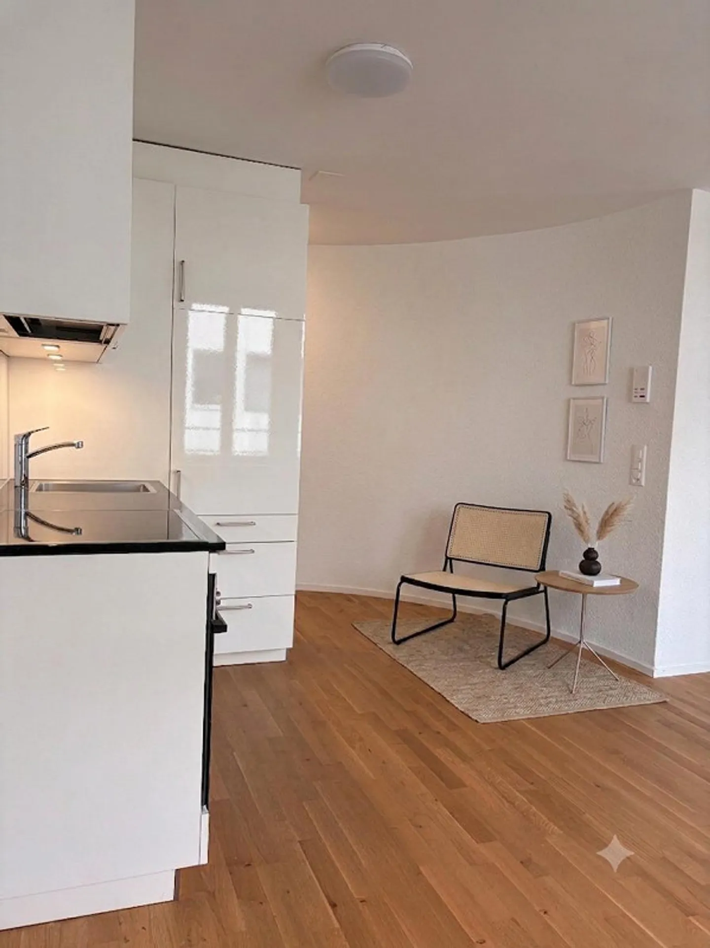 Perfect for Students - Your Home in the Heart of St. Gallen - Photo 2 of 6
