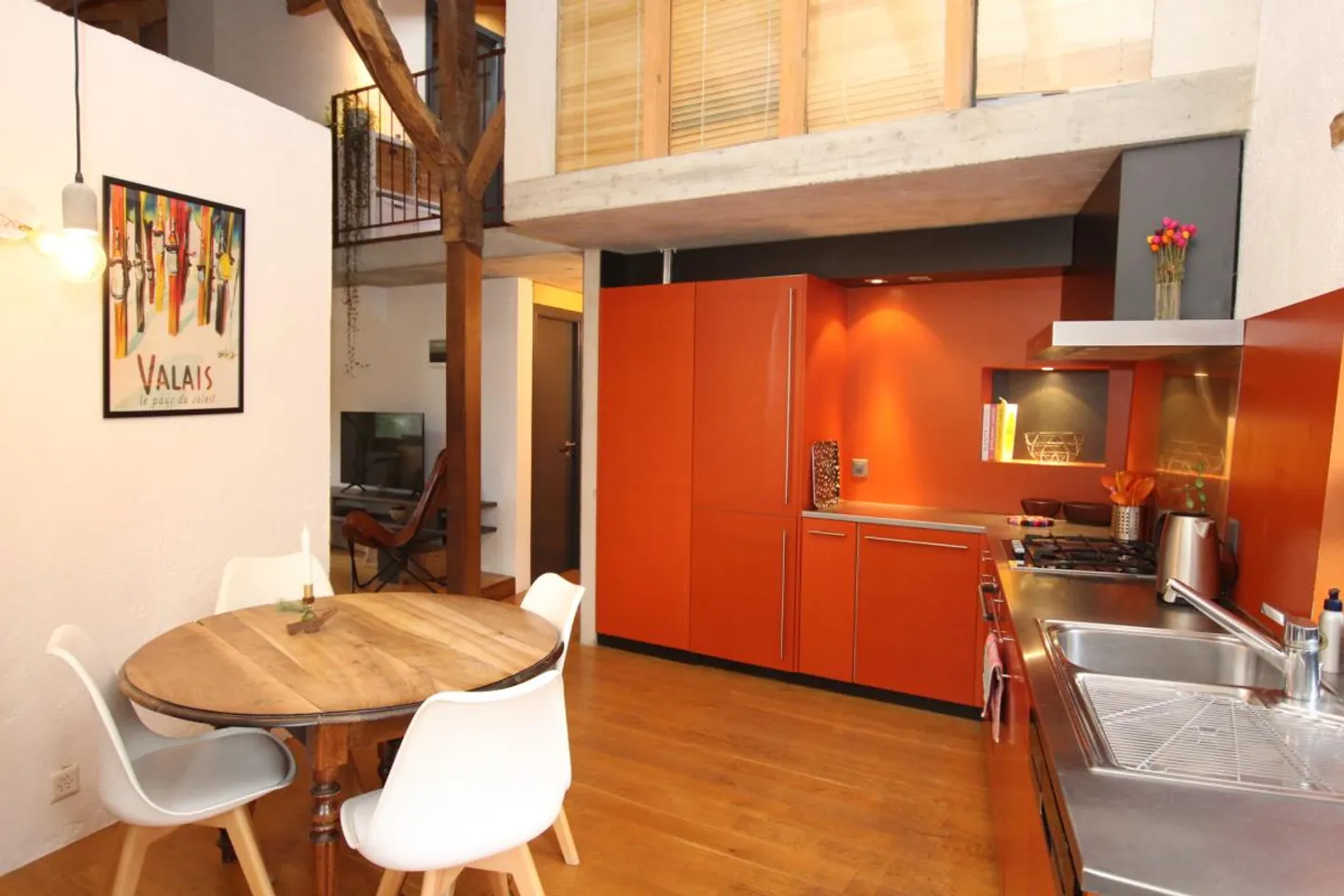 Charming Duplex Apartment - Photo 2 of 10