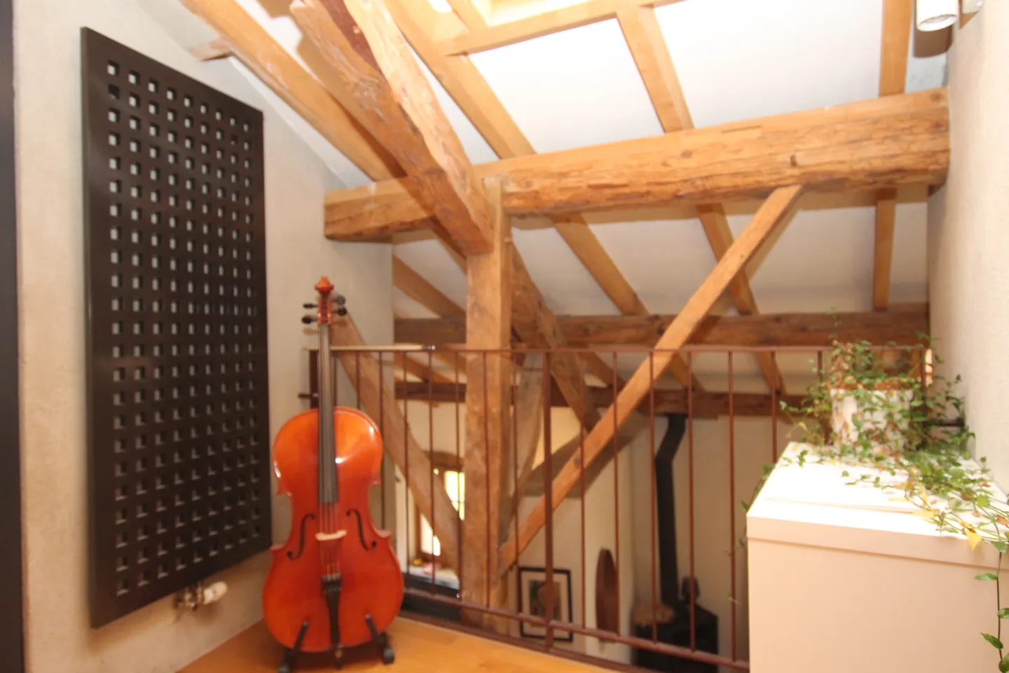 Charming Duplex Apartment - Photo 3 of 10