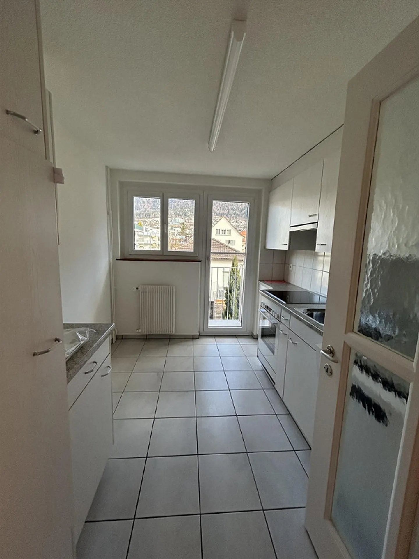 Appartamento accogliente vicino al centro città - Foto 2 di 8