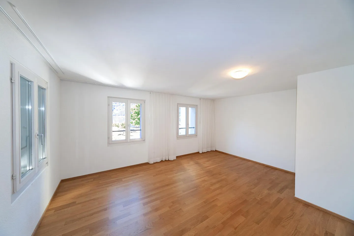 Attractive 5.5-room apartment with stunning views - Photo 6 of 9