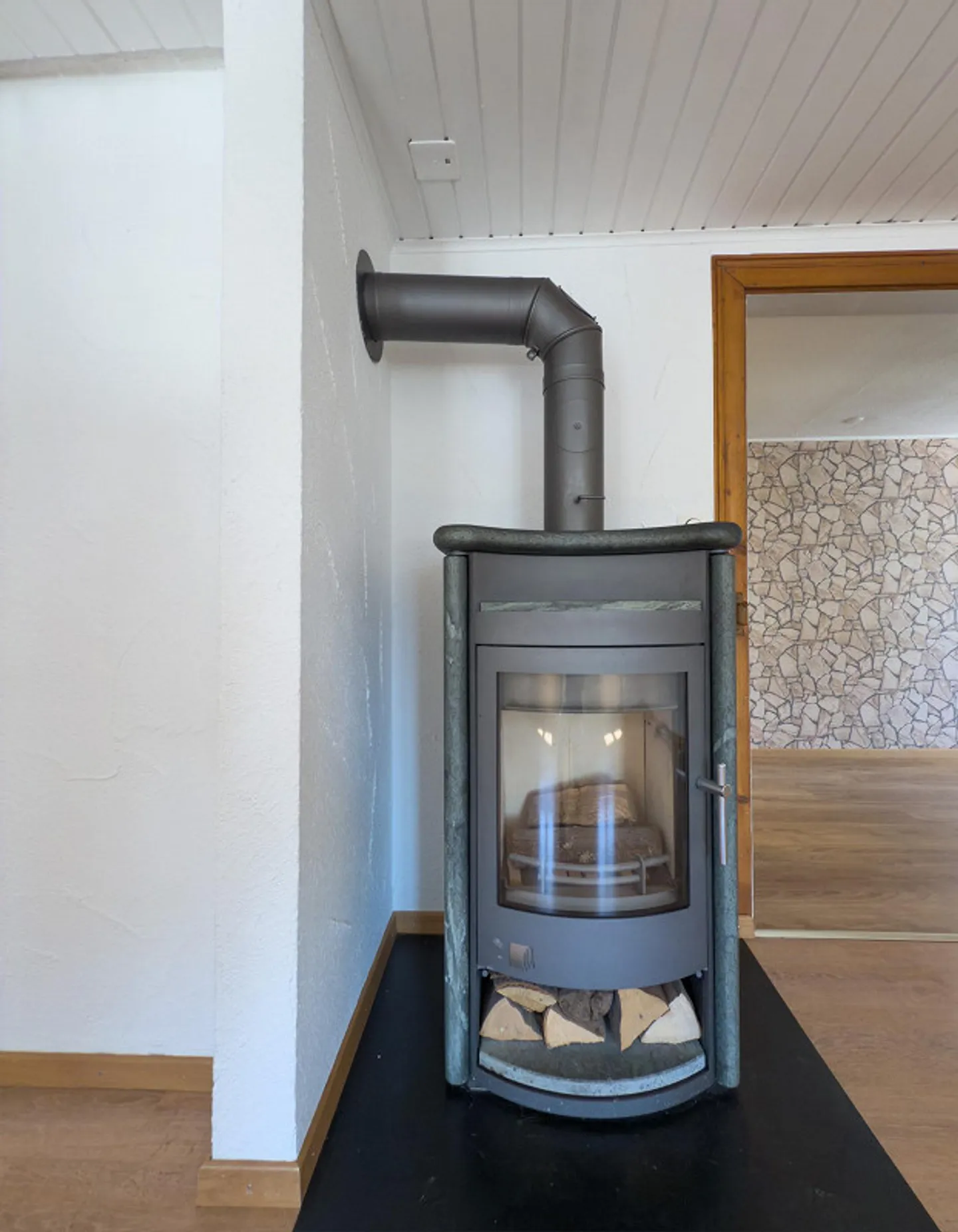 Charming old apartment in a tax-efficient community - Photo 5 of 27