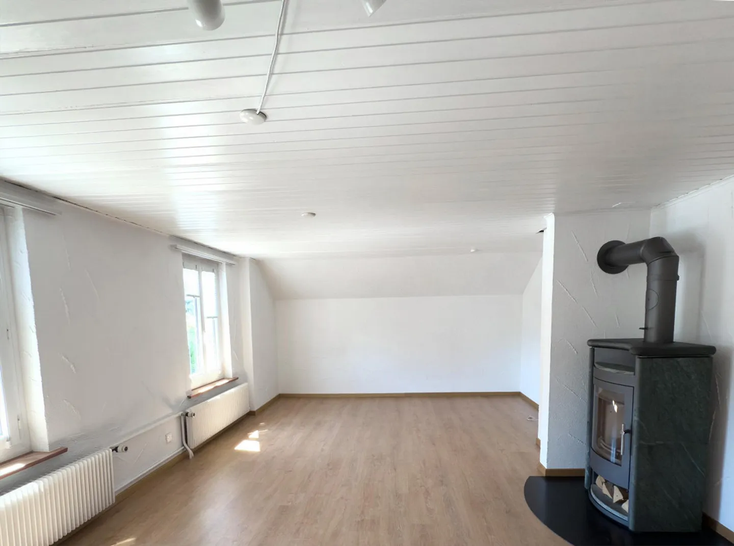 Charming old apartment in a tax-efficient community - Photo 4 of 27