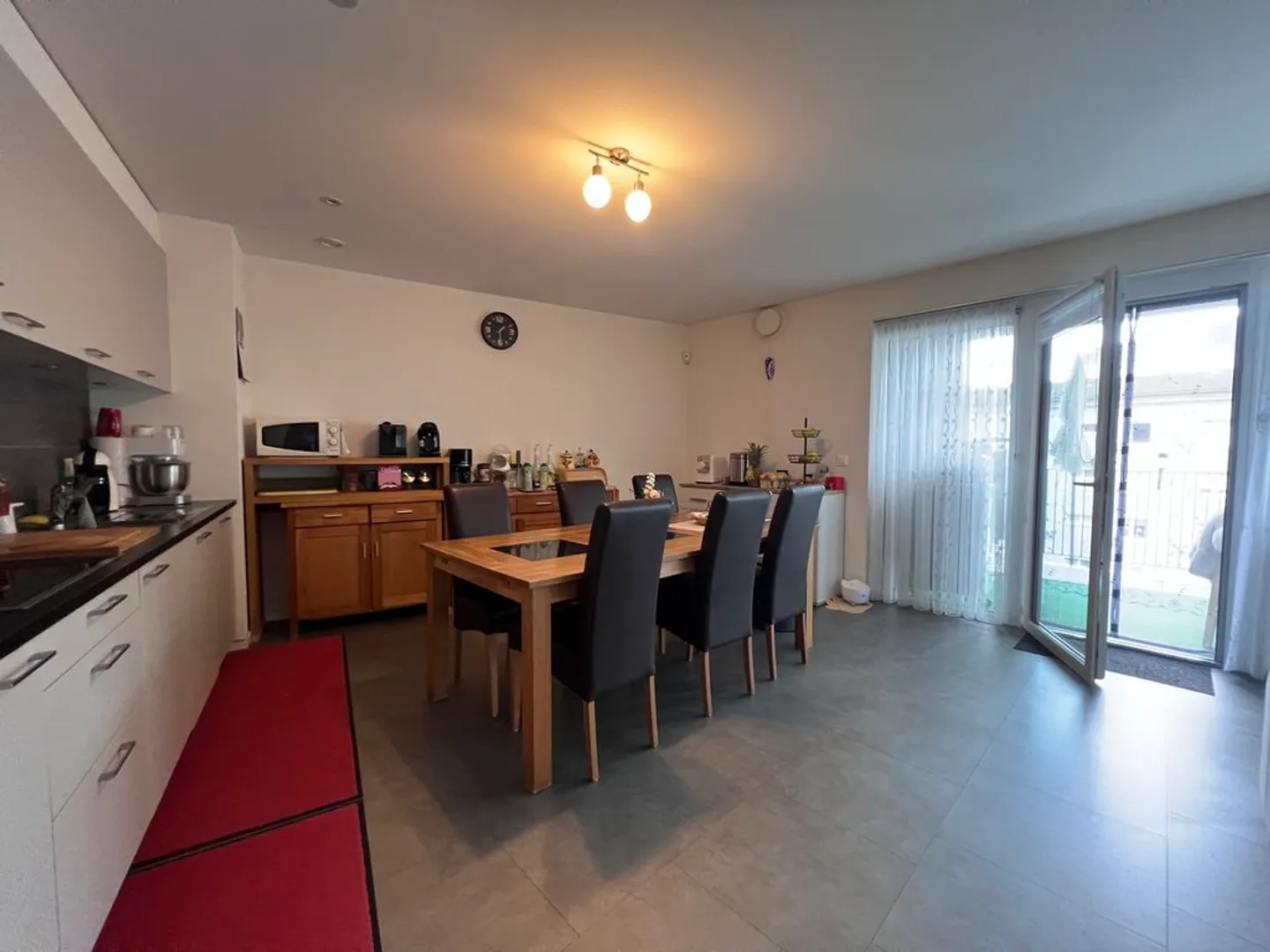 Geräumige 4-Zimmer-Wohnung - Foto 2 von 10