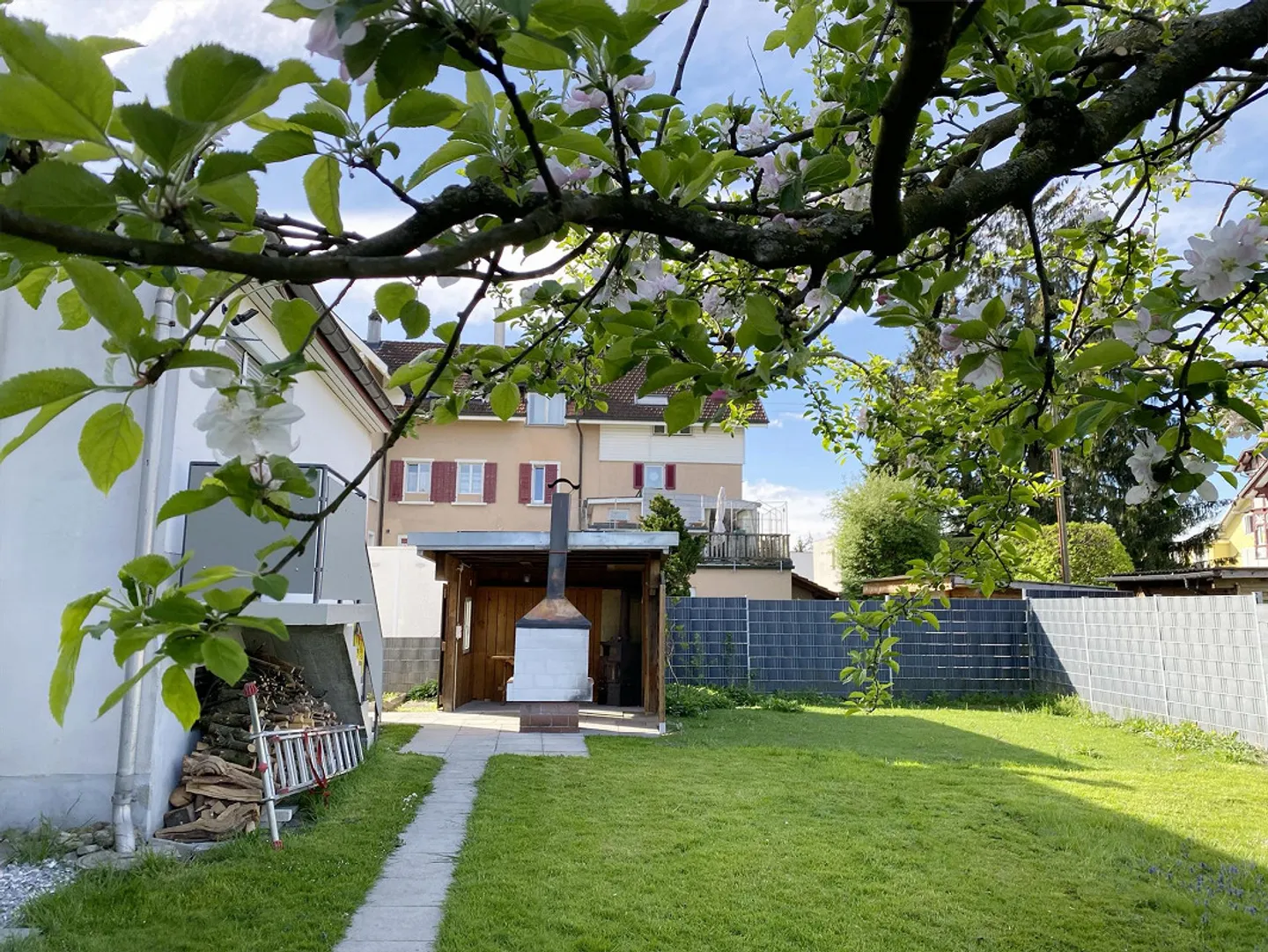 Charming old apartment in a tax-efficient community - Photo 23 of 27
