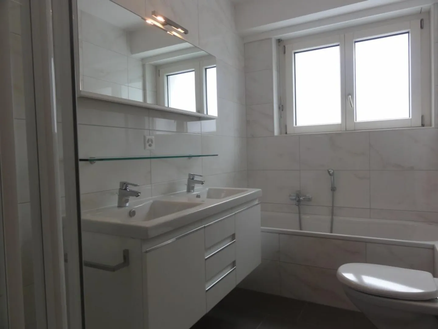 Grande appartamento di 5.5 stanze nel centro di Visp - Foto 6 di 7