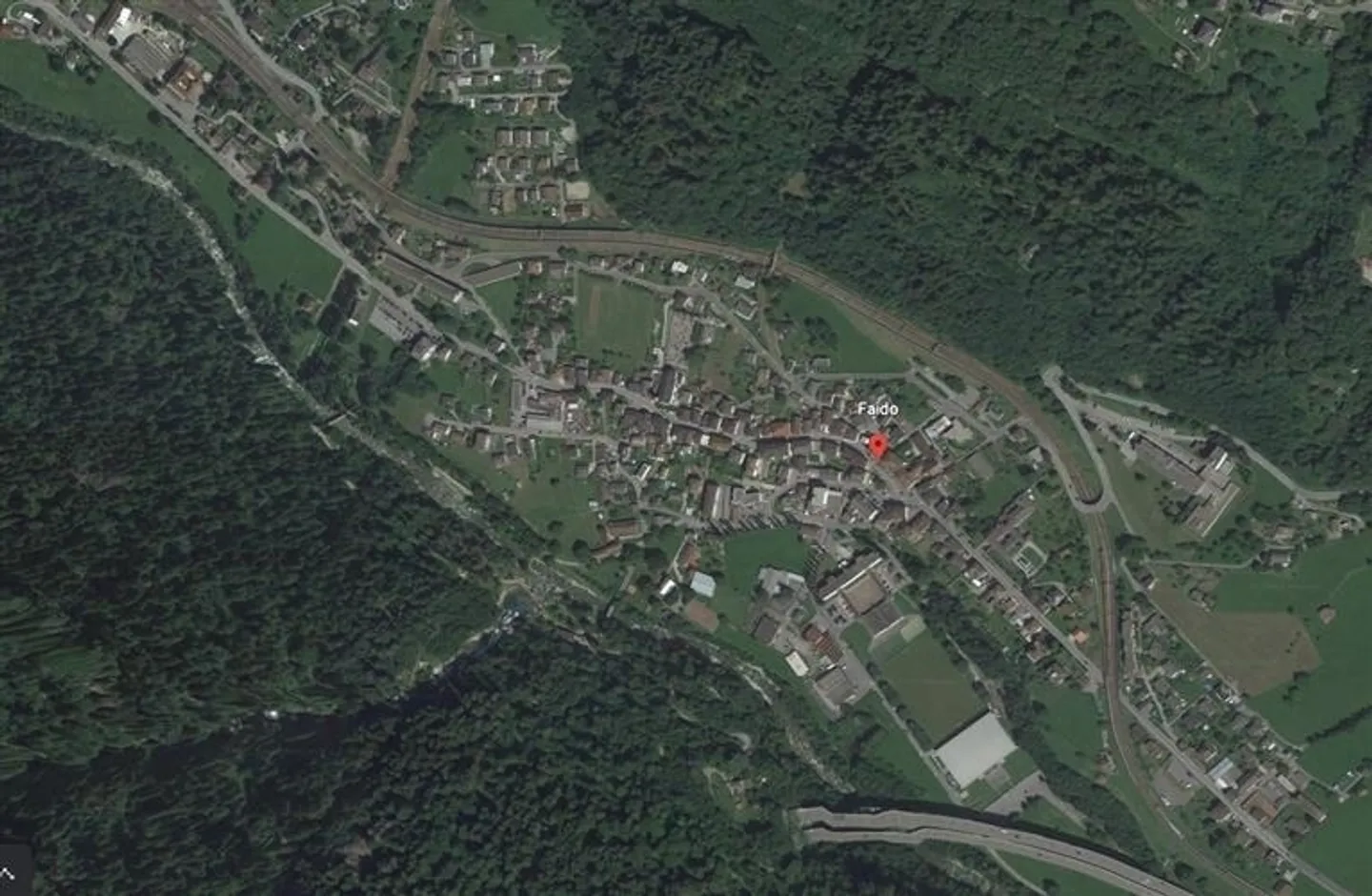Bâtiment récemment rénové pour investisseurs - Photo 1 sur 1