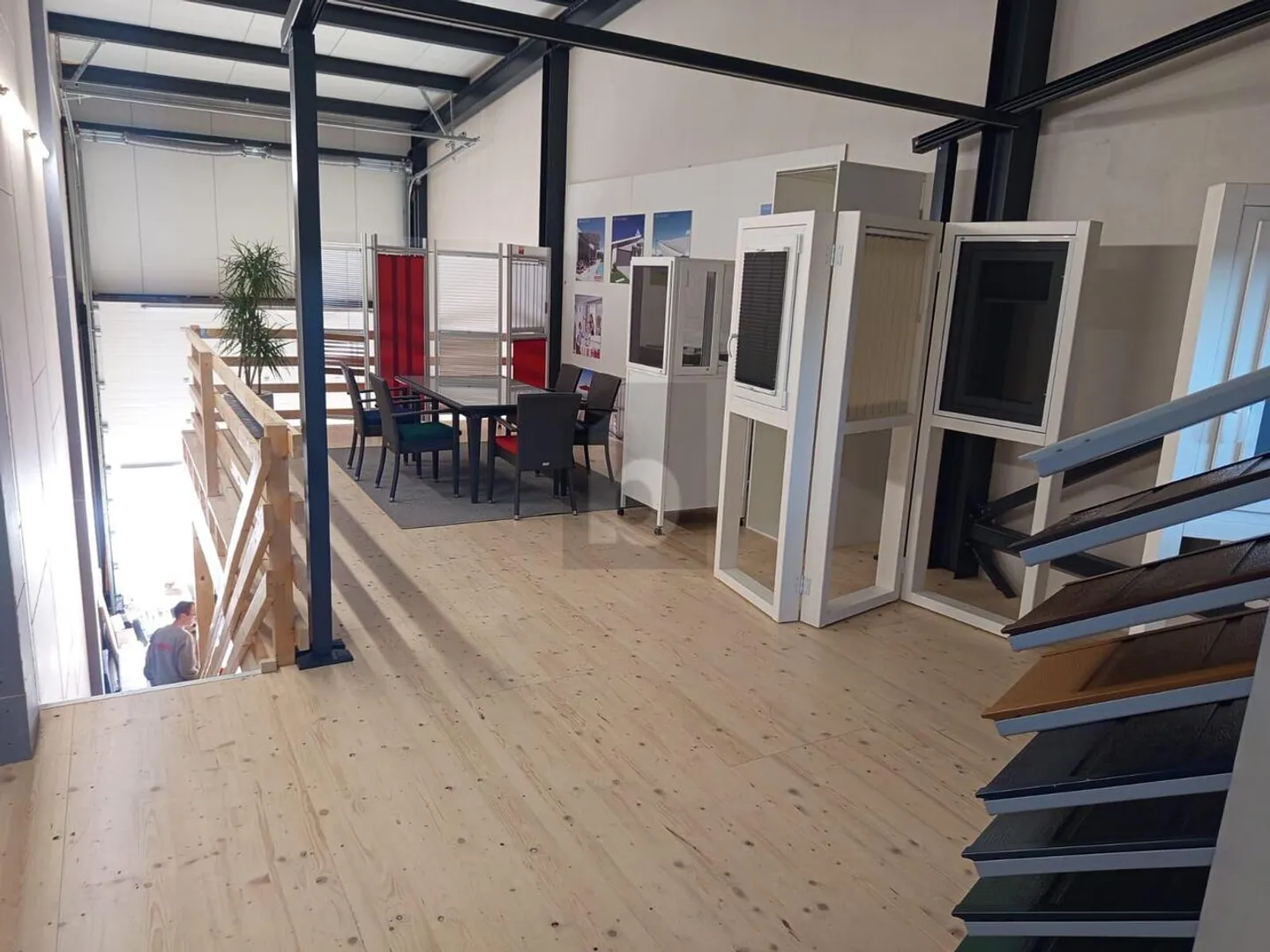 HELLER GEWERBLICHER RAUM IN INDUSTRIEGEBIET - Foto 4 von 6