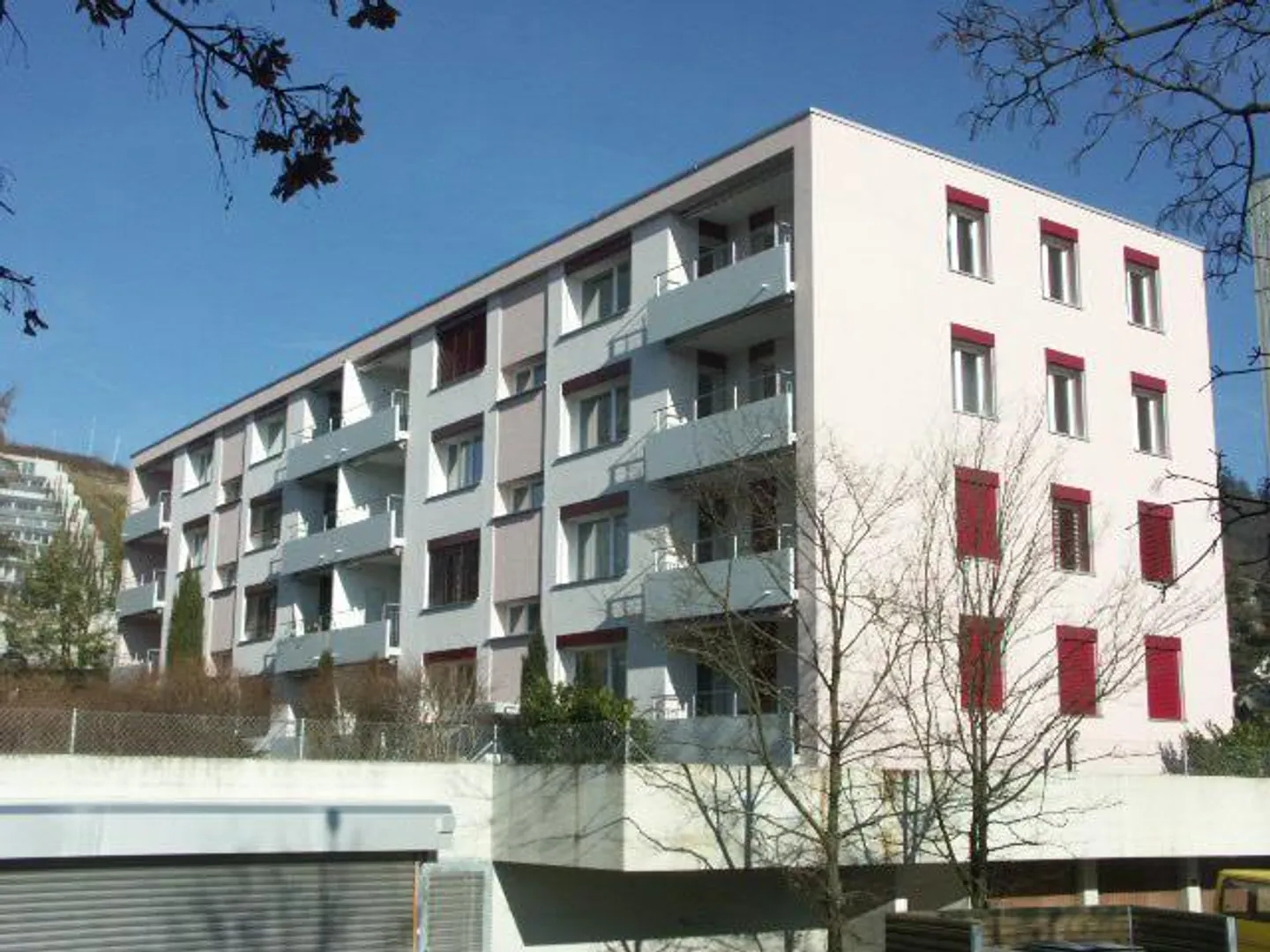 Luminoso appartamento di 3.5 locali in posizione privilegiata vicino ad Aarau! - Foto 1 di 5