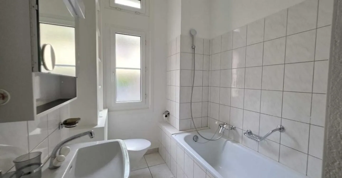 3-ROOMS ALL COMFORT ON THE GROUND FLOOR - Photo 5 of 6