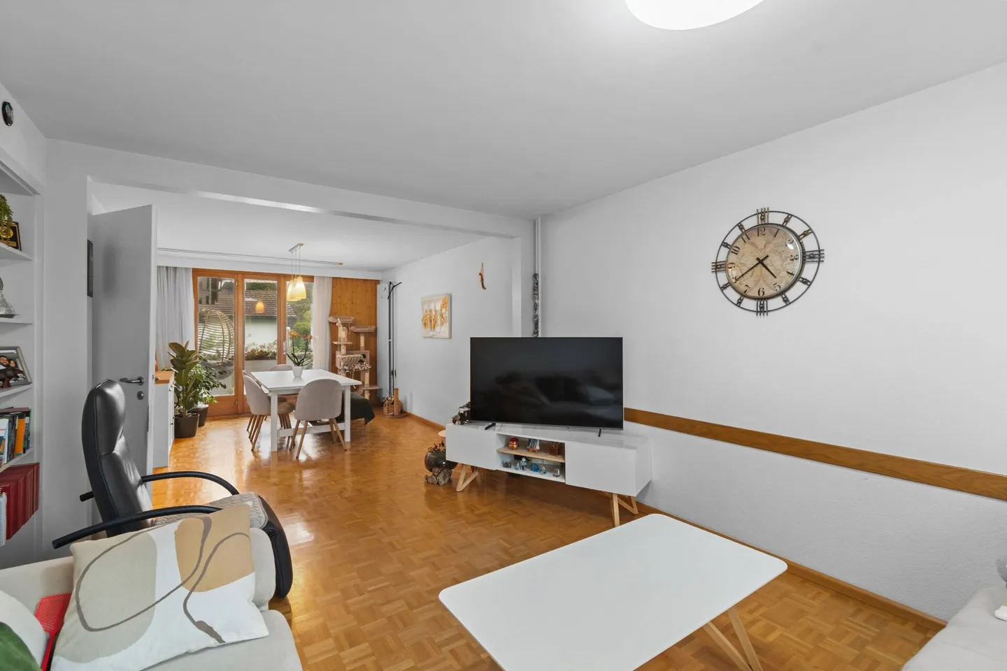 Mehrfamilienhaus mit 3 Wohneinheiten - ideal als Generationenhaus oder Renditeobjekt - Foto 6 von 20