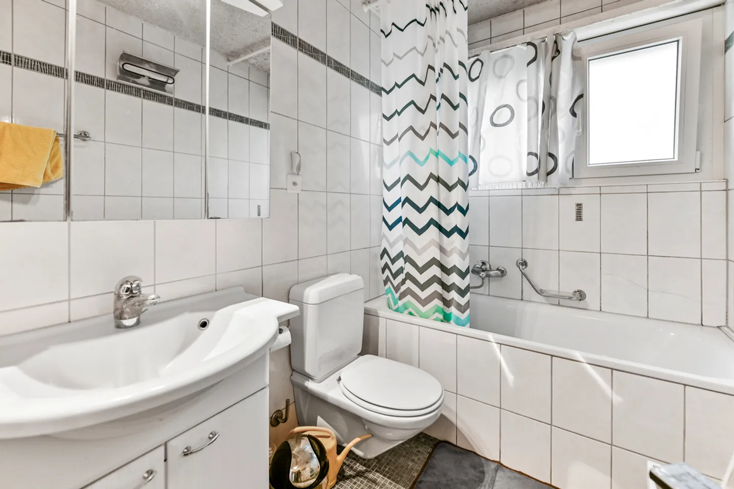 SION - BEL APPARTAMENTO 5.5 STANZE PER INVESTITORI - GARAGE E PARCHEGGIO - Foto 11 di 12
