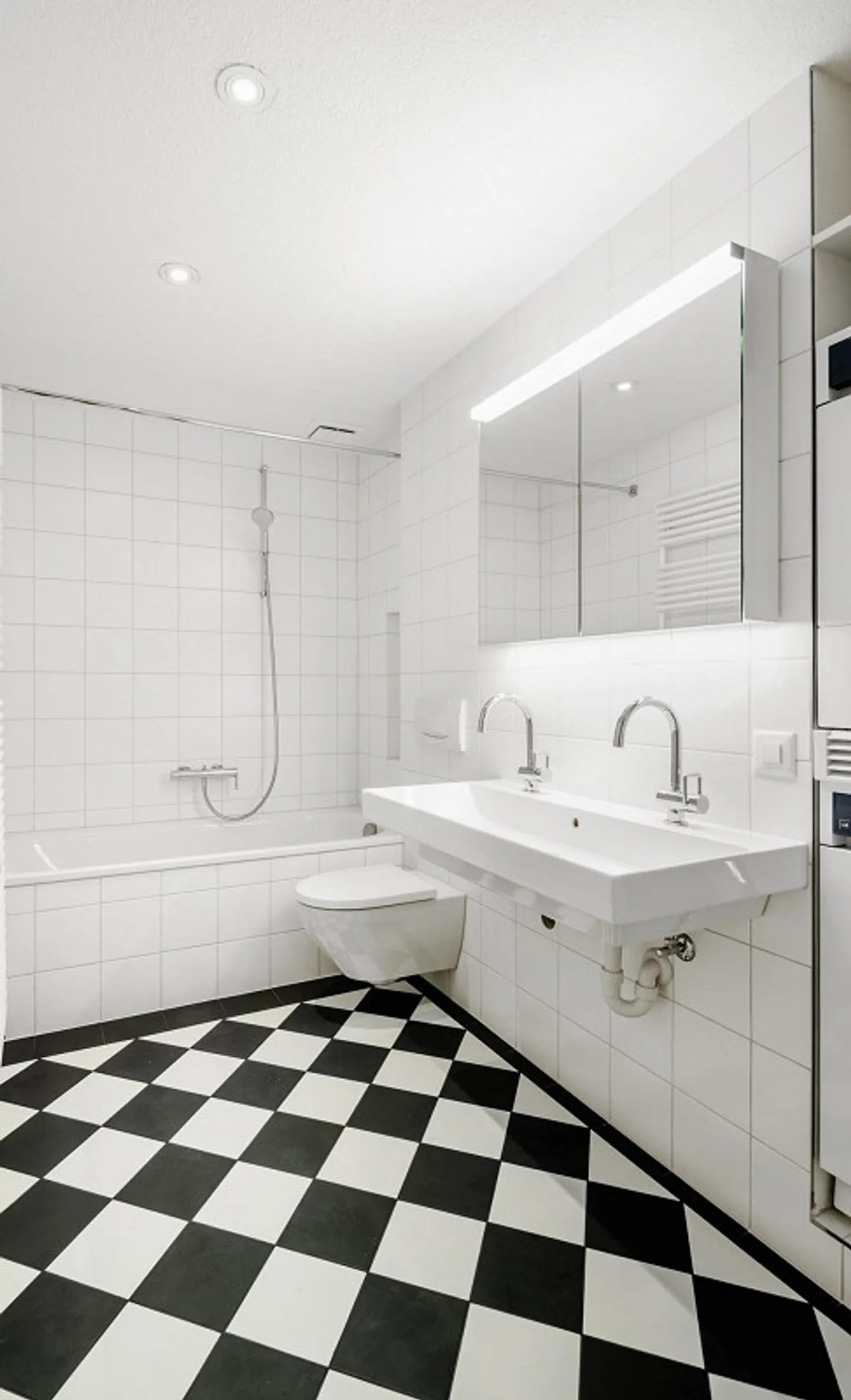 Appartamento rappresentativo di 4,5 stanze in un edificio d'epoca con camino e balconi vicino all'ETH - Foto 7 di 7