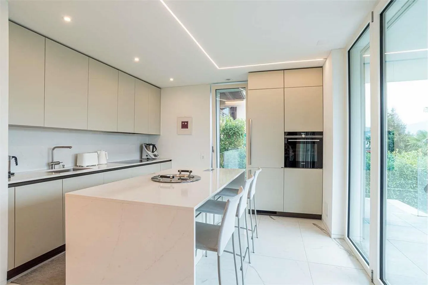 3,5 lokale elegante Wohnung mit privatem Garten - Foto 1 di 13