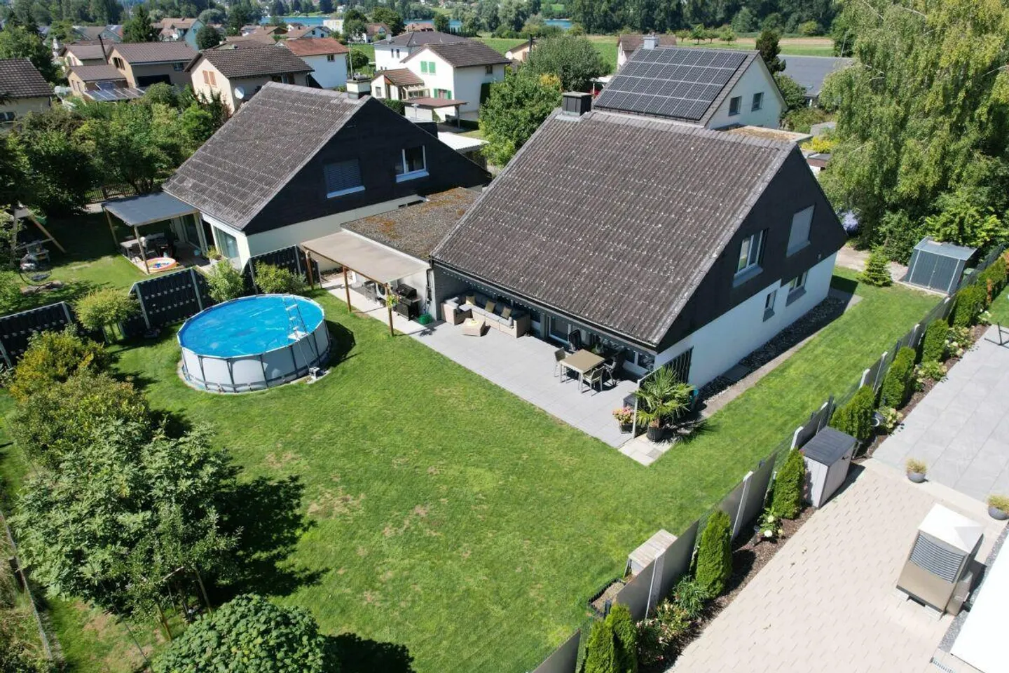 Wohntraum in Eschenz mit viel Platz an perfekter Lage - Foto 3 von 19