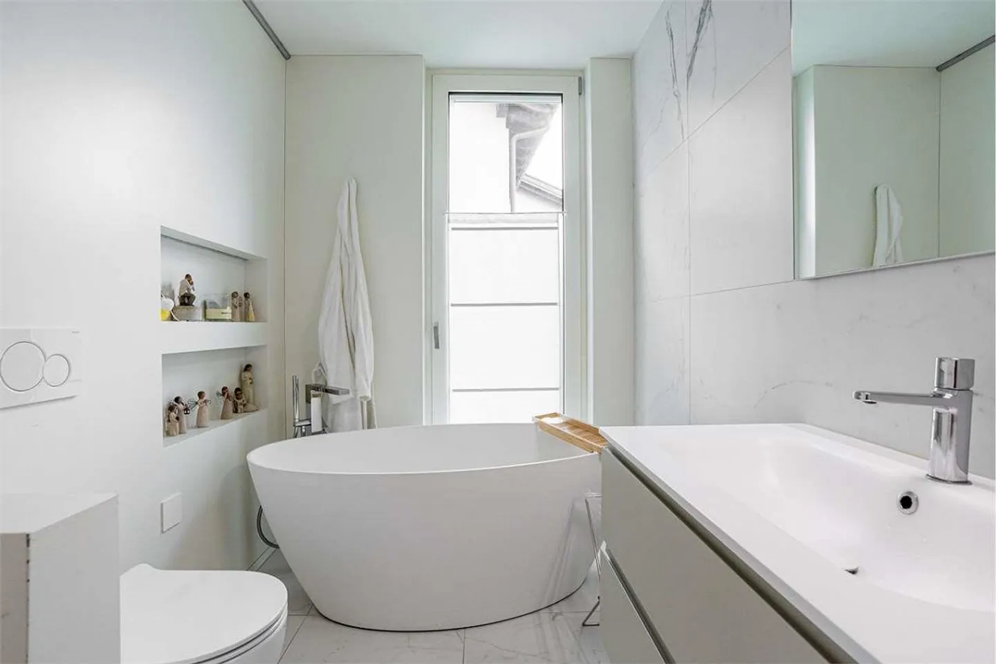 3,5 lokale elegante Wohnung mit privatem Garten - Foto 9 di 13