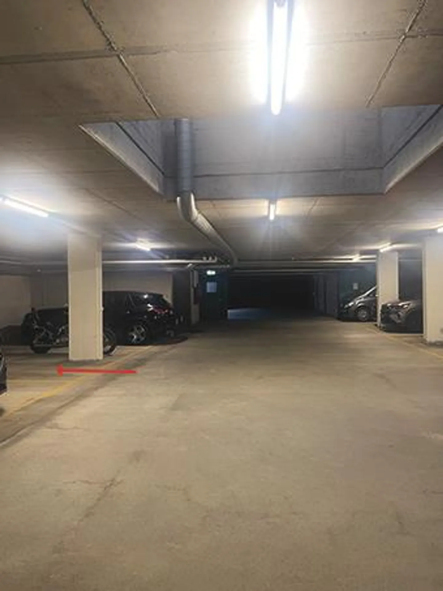Place de parking souterrain à louer - Photo 3 sur 3