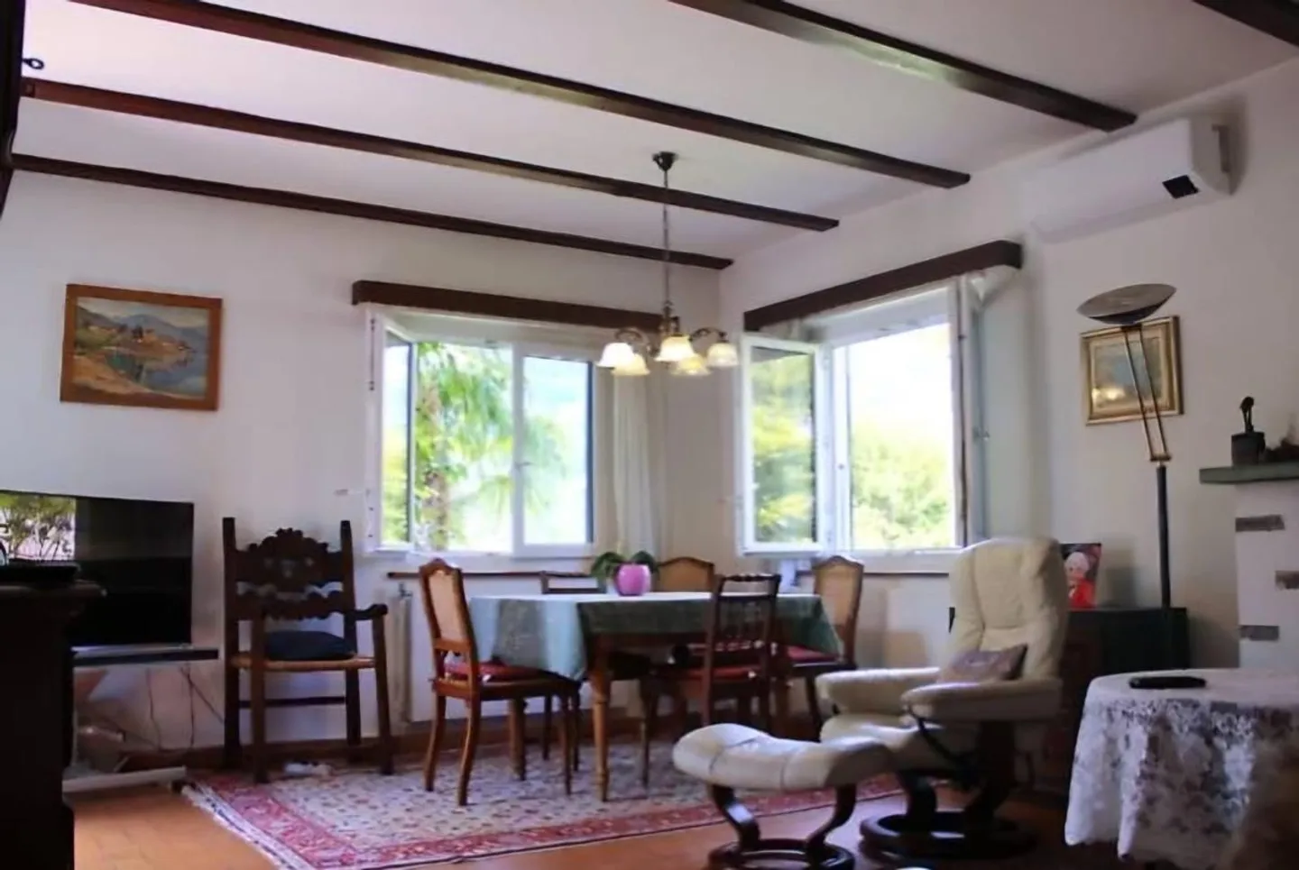 6 Room Single-Family House - Photo 1 of 5