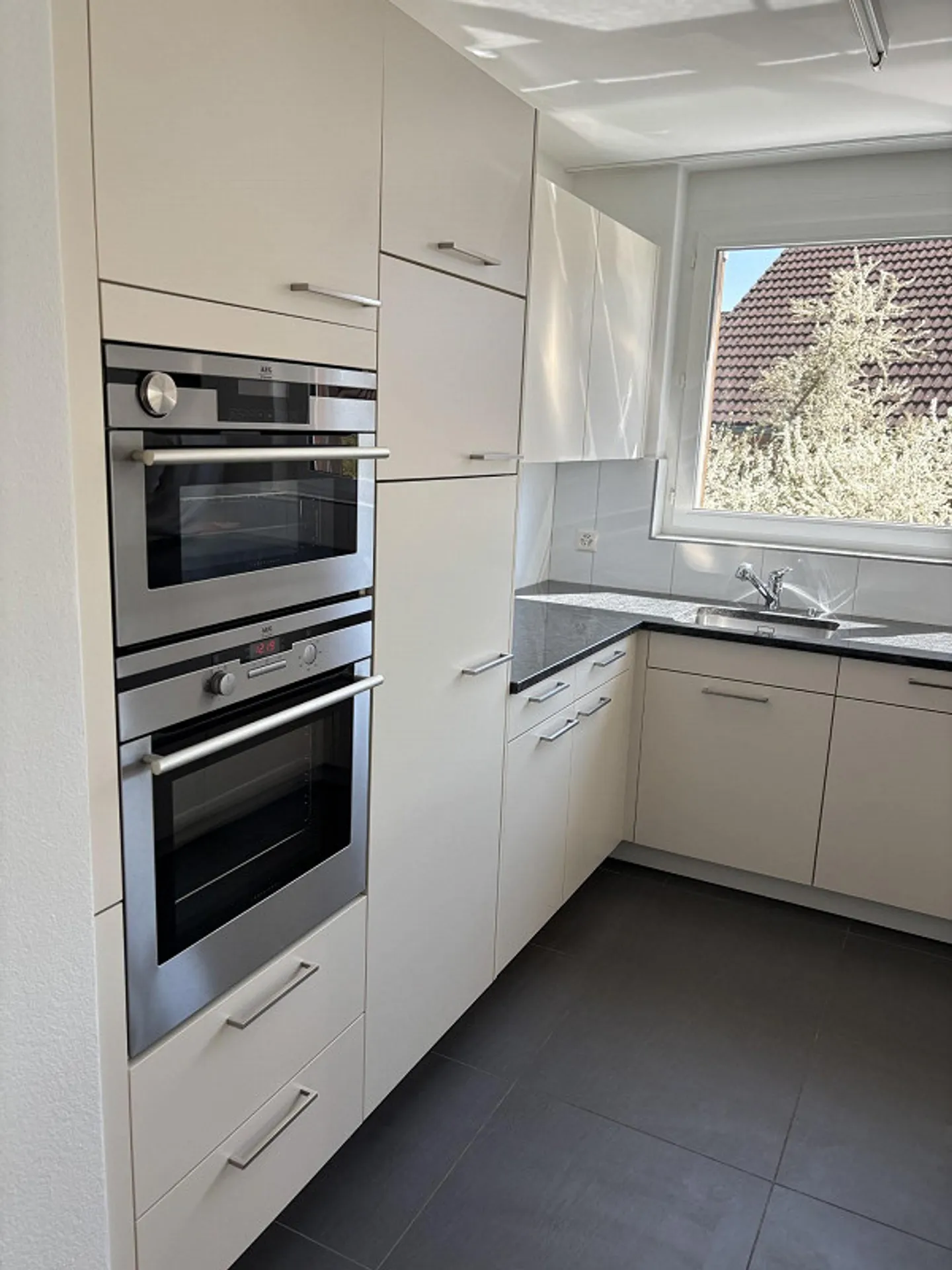 Moderne und grosszügige 3.5-ZWG in Felben-Wellhausen! - Foto 2 von 14