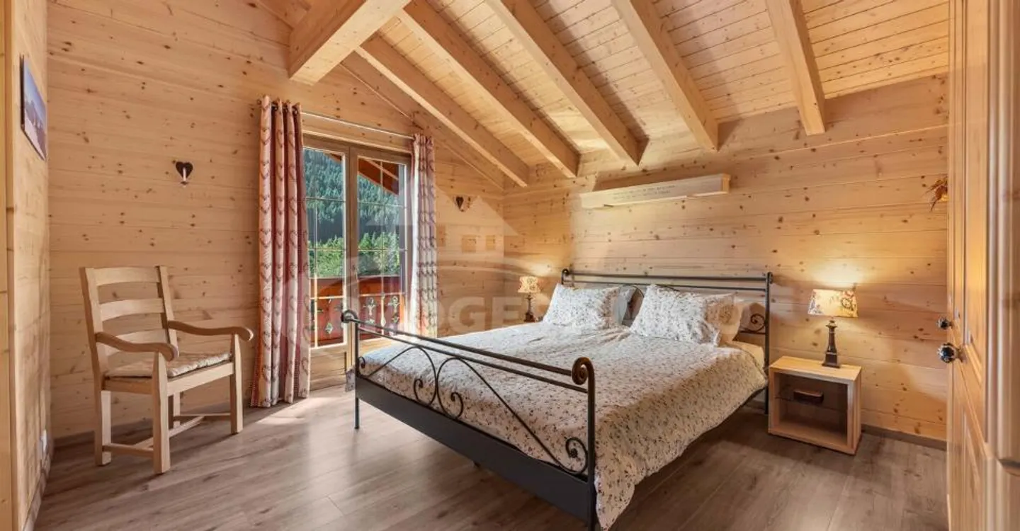 Charming Alpine Chalet - Photo 3 of 4