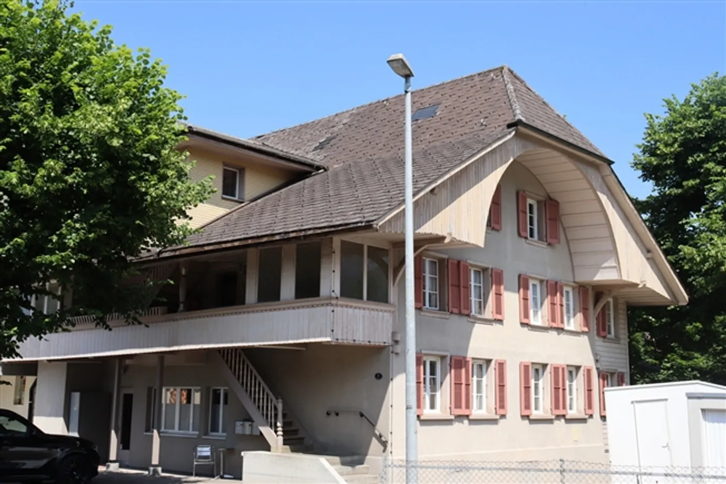 Appartamento 5.5 stanze con posto auto in un ambiente naturale! - Foto 1 di 8