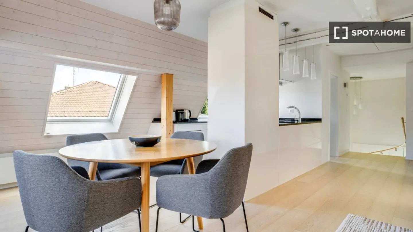 Apartment for rent - Photo 5 of 18