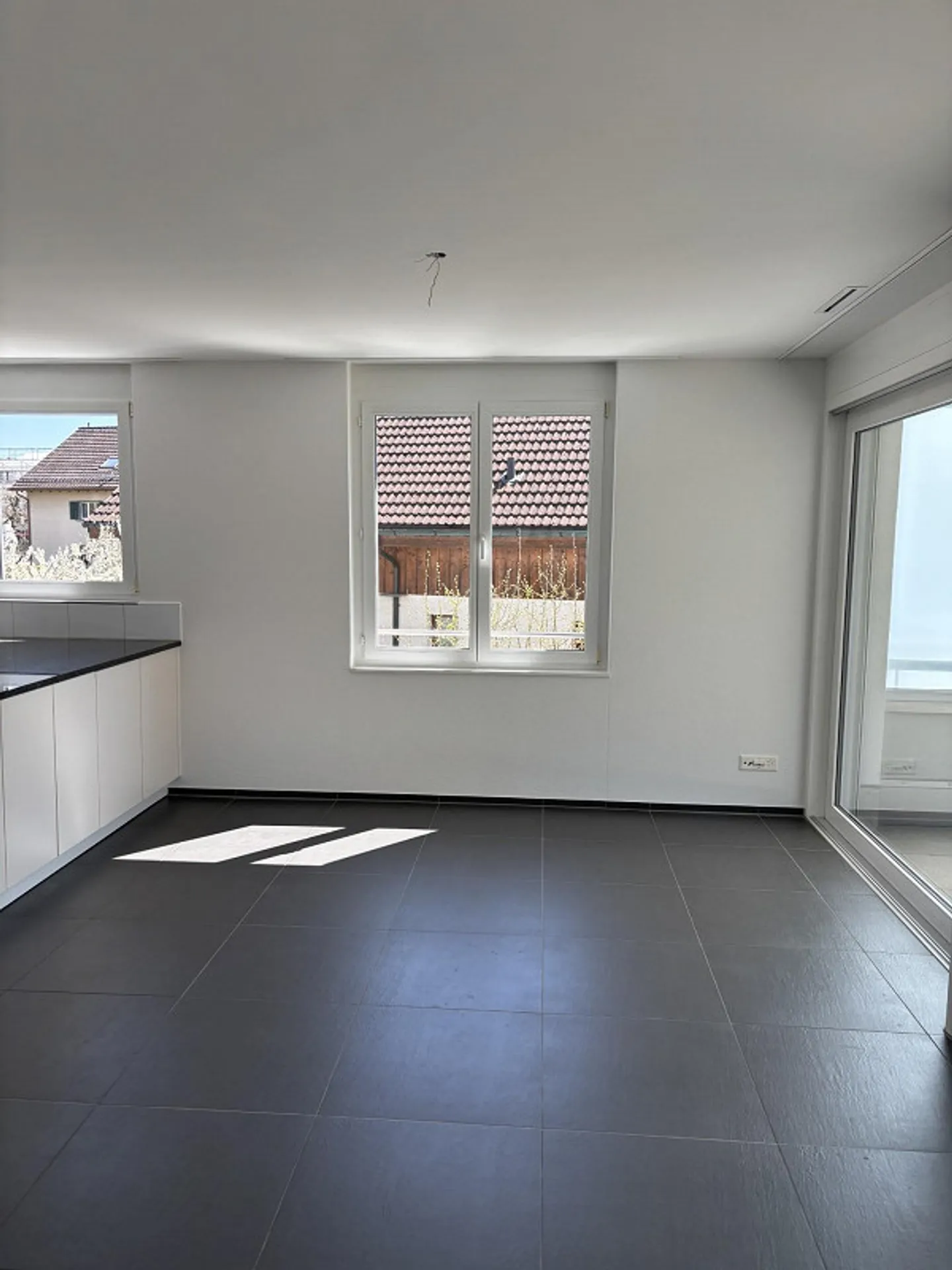 Moderne und grosszügige 3.5-ZWG in Felben-Wellhausen! - Foto 4 von 14