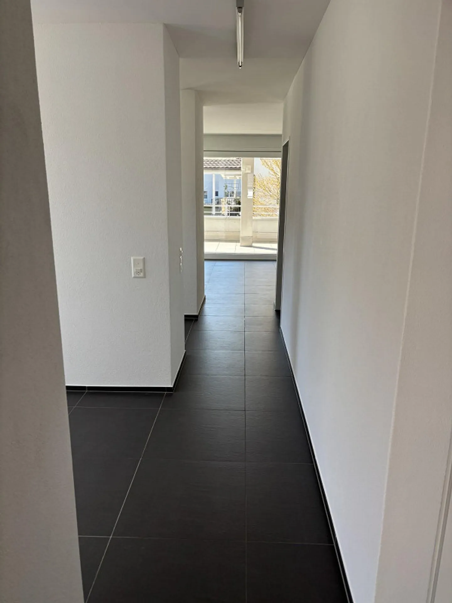 Moderne und grosszügige 3.5-ZWG in Felben-Wellhausen! - Foto 7 von 14