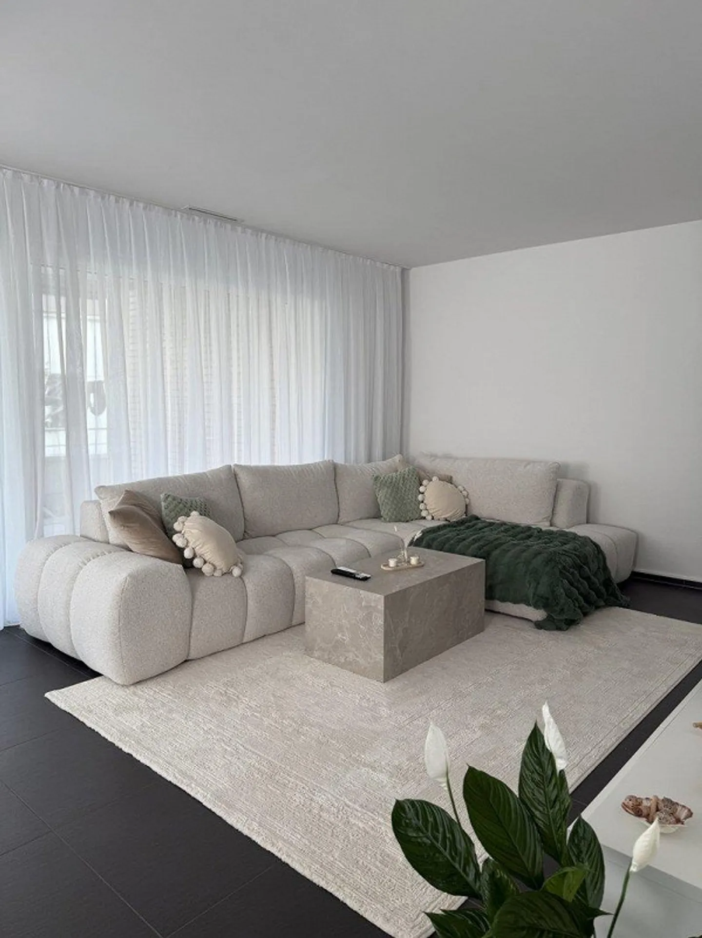 Moderne und grosszügige 3.5-ZWG in Felben-Wellhausen! - Foto 10 von 14