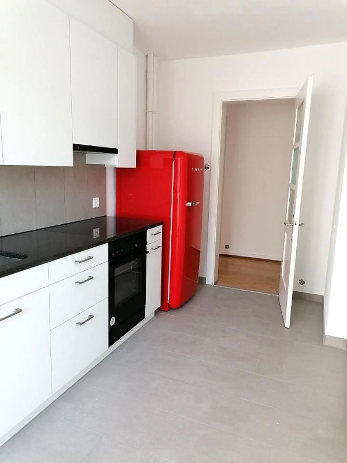 Charmante Appartement dans un Vieil Immeuble - Photo 1 sur 9