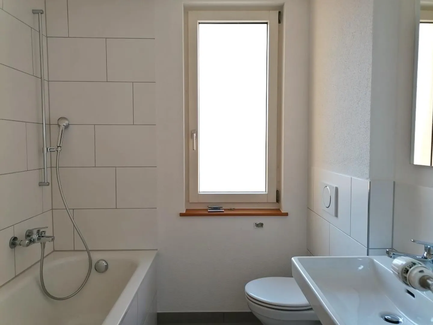 Charmante Appartement dans un Vieil Immeuble - Photo 3 sur 9