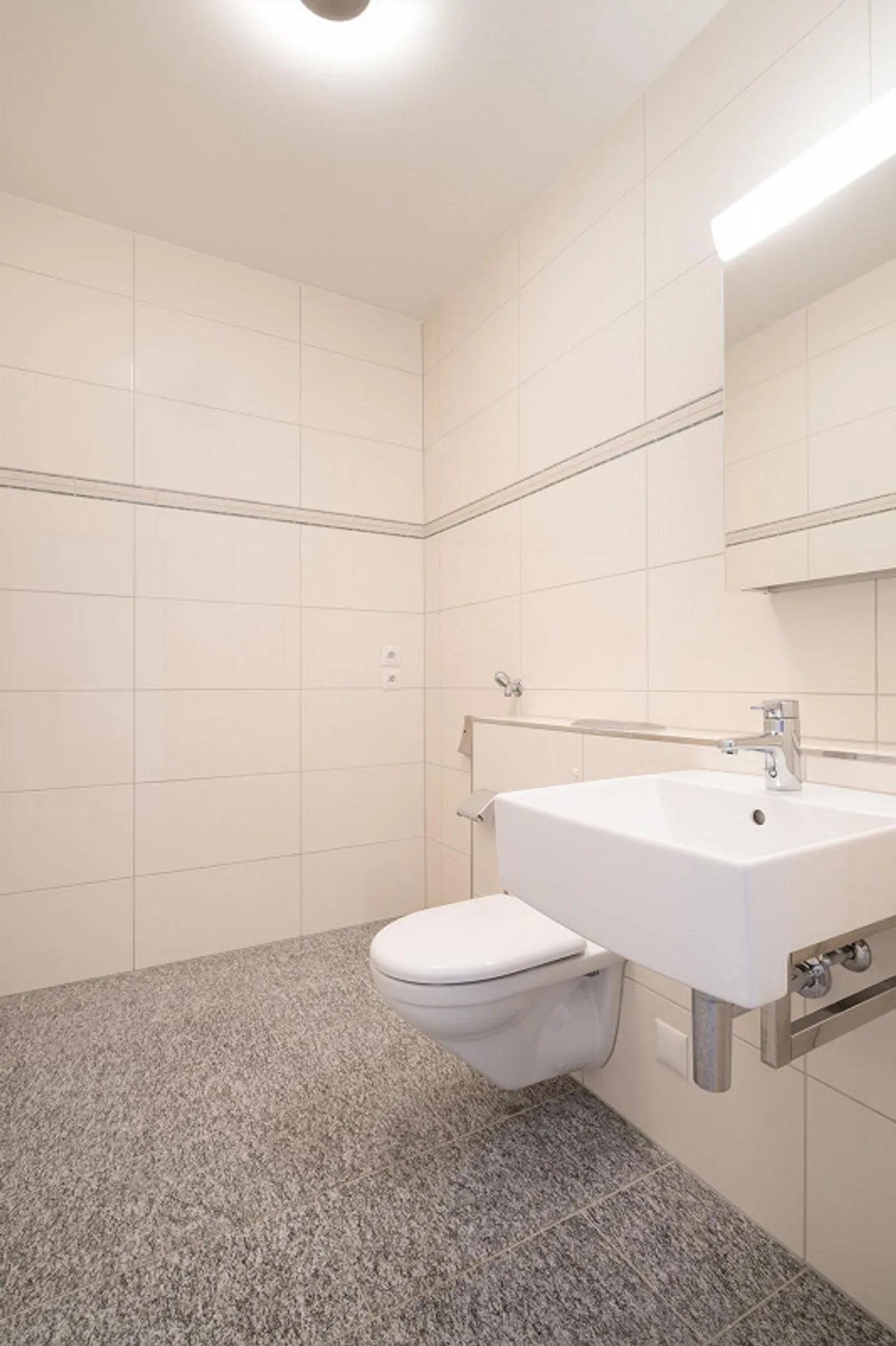 Garden apartment with parking space in Sevogelpark - Photo 8 of 10