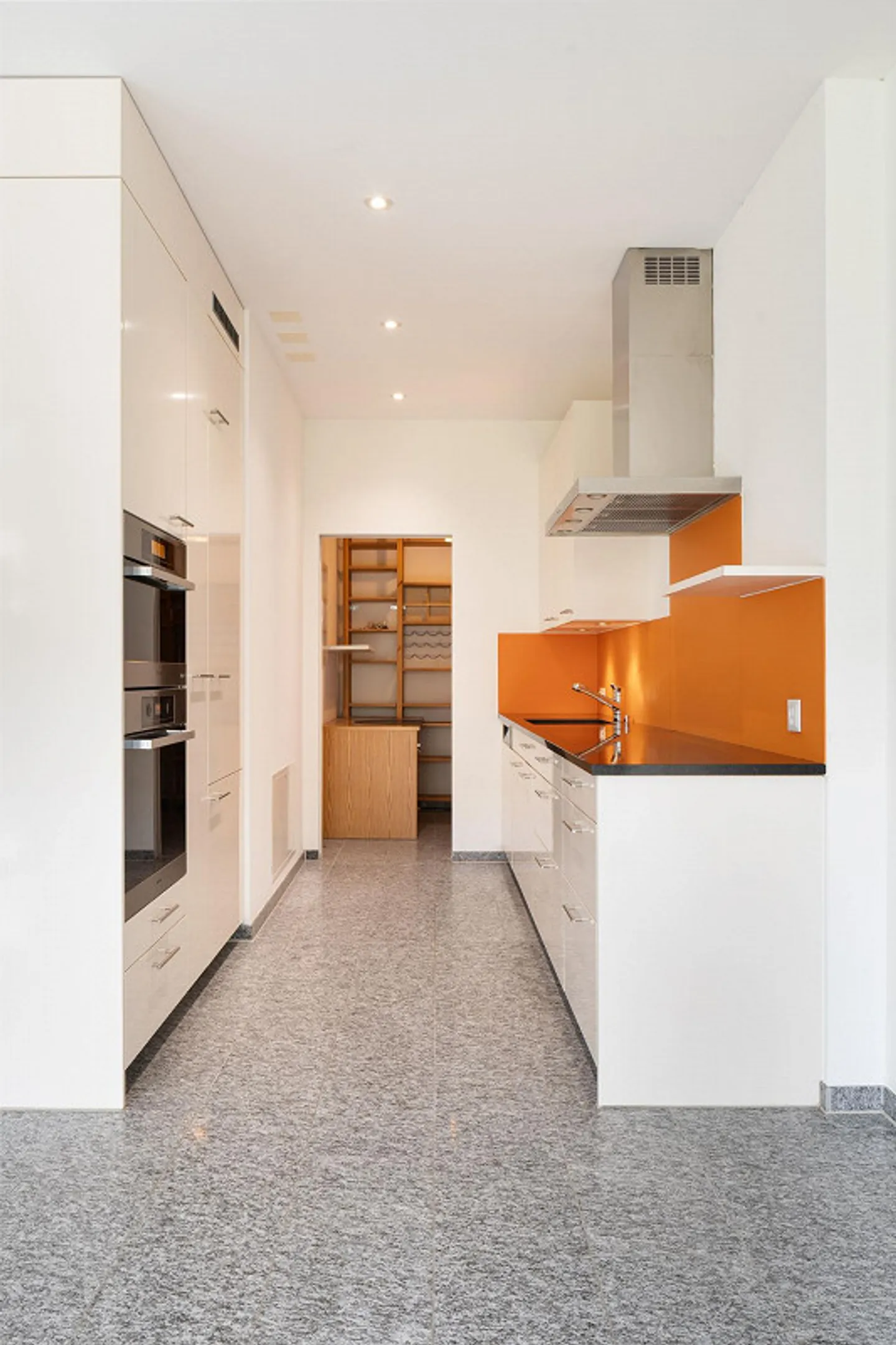 Garden apartment with parking space in Sevogelpark - Photo 4 of 10