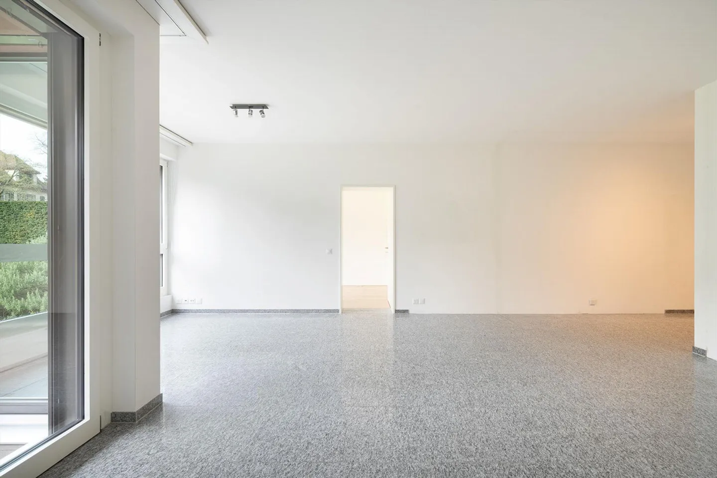 Garden apartment with parking space in Sevogelpark - Photo 5 of 10