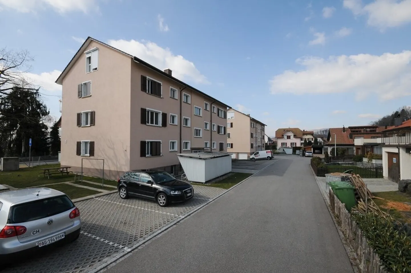 Dachwohnung sucht Bewohner - Foto 1 von 9