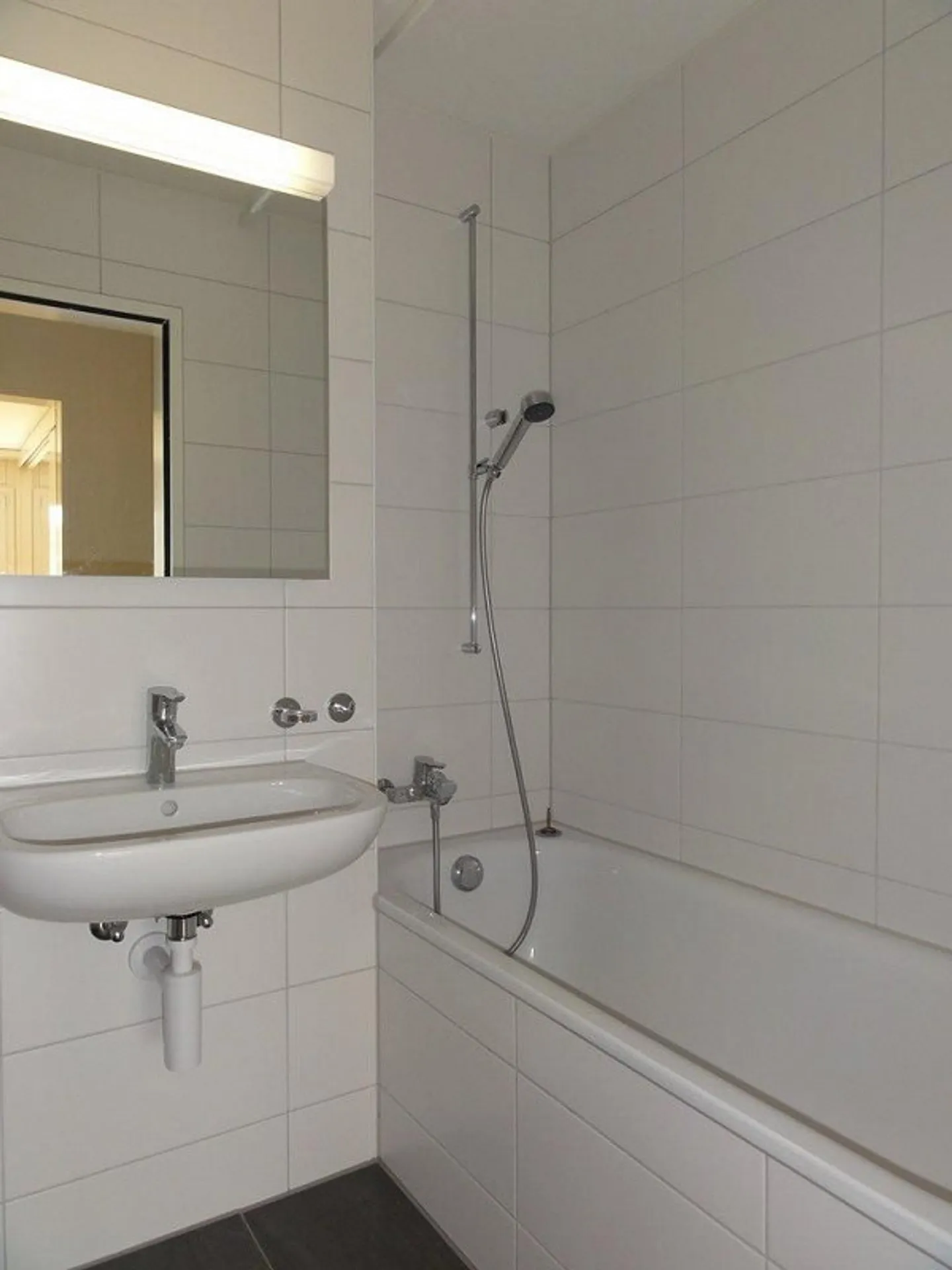 Charmante Wohnung in Biel - Foto 4 von 12