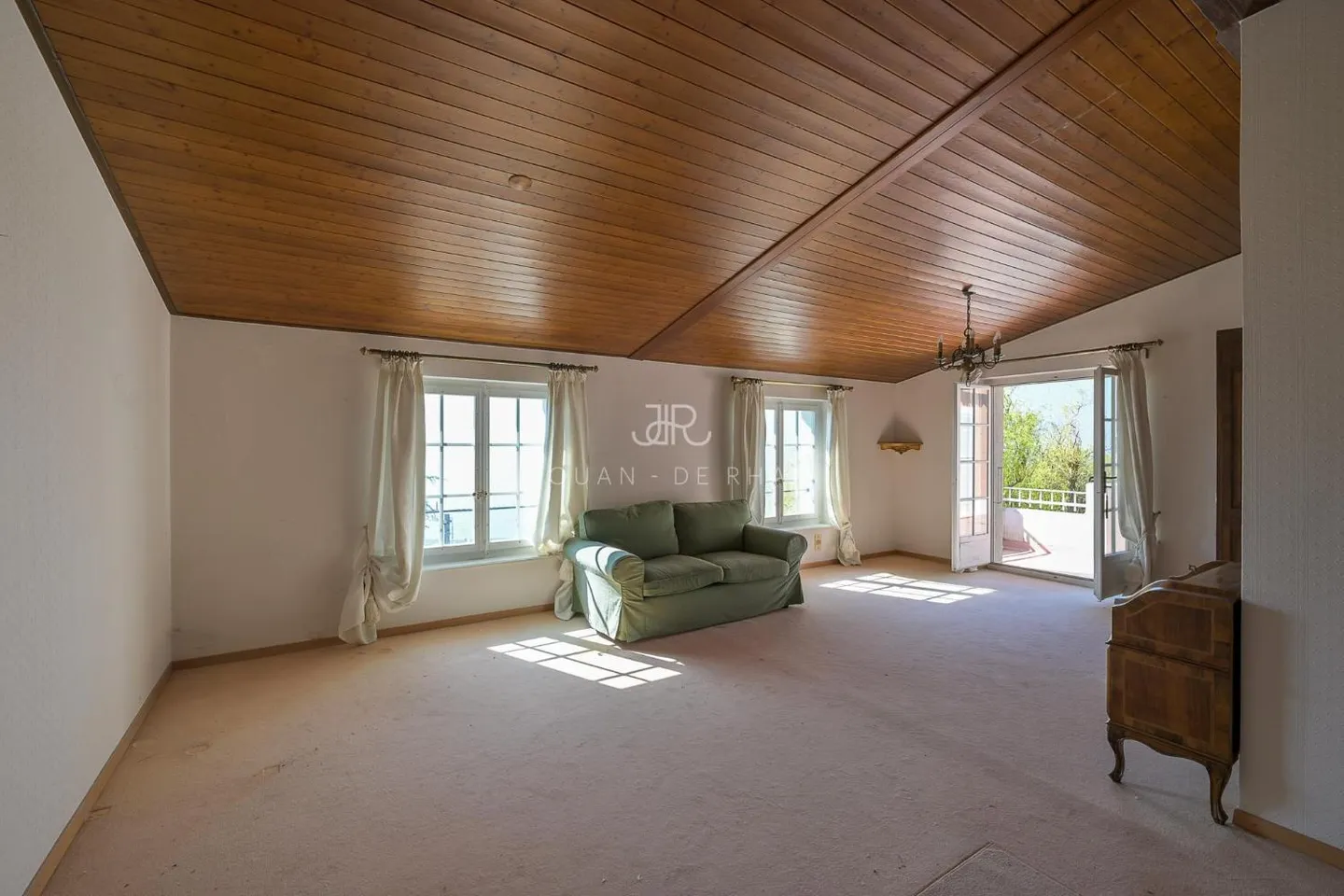 House - Photo 7 of 9