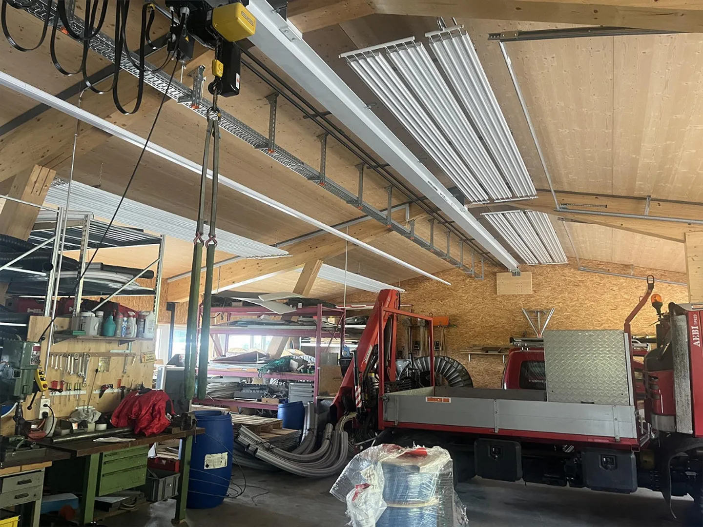 Hall commerciale, atelier et avant-cour – Pratique et polyvalent - Photo 12 sur 15