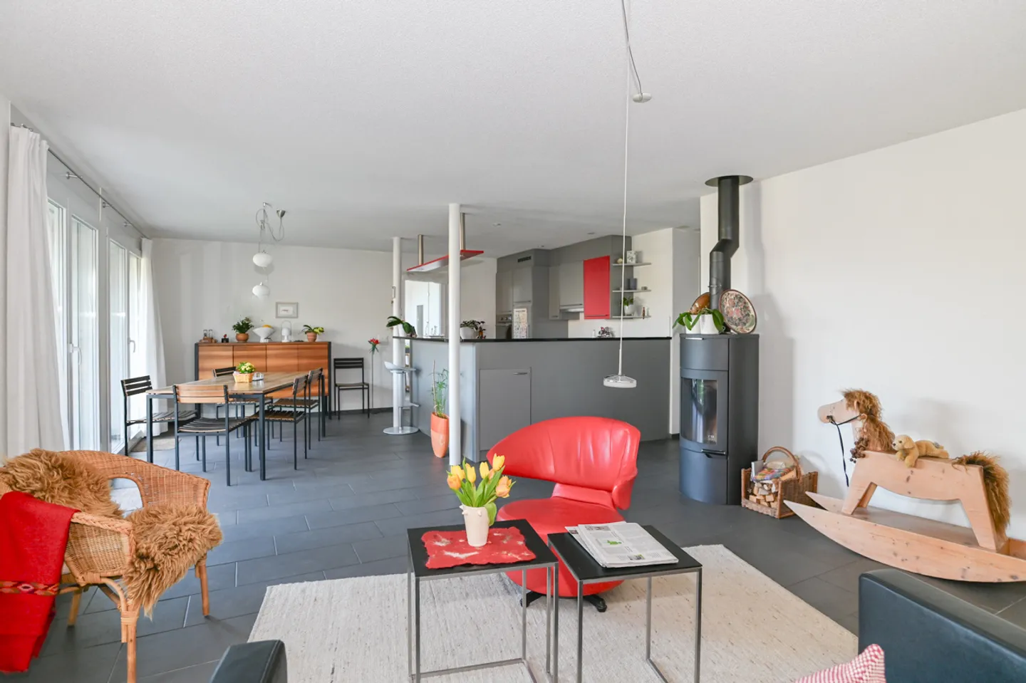 Bonne situation/Technologie moderne de la maison/Jardin agréable avec beaucoup d'intimité - Photo 2 sur 18