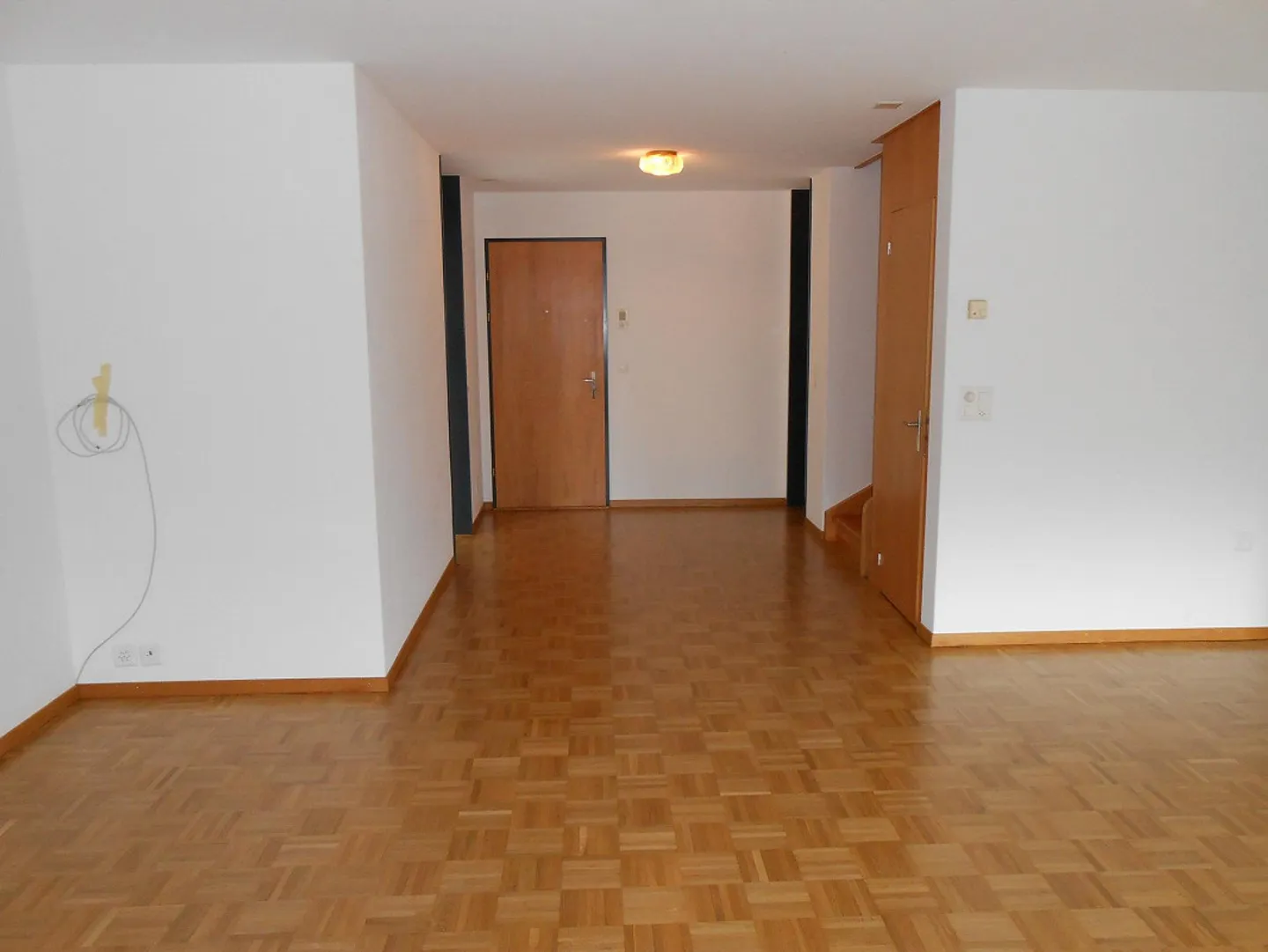 Original, comfortable 4 1/2 room apartment - Photo 3 of 9