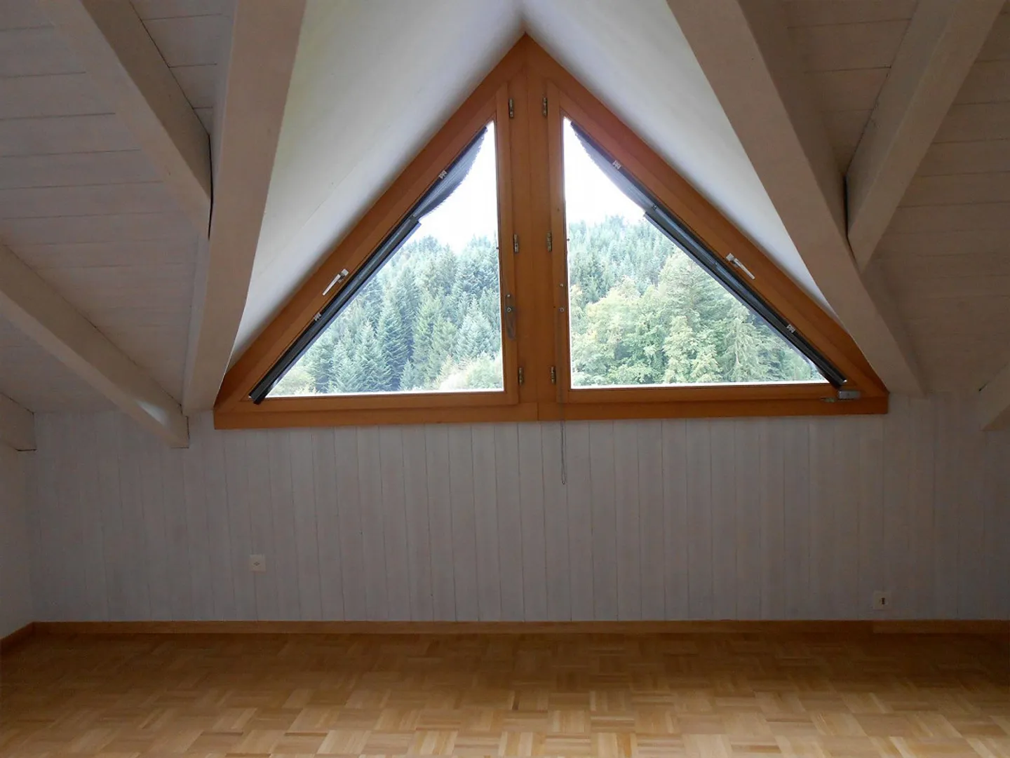 Original, comfortable 4 1/2 room apartment - Photo 8 of 9