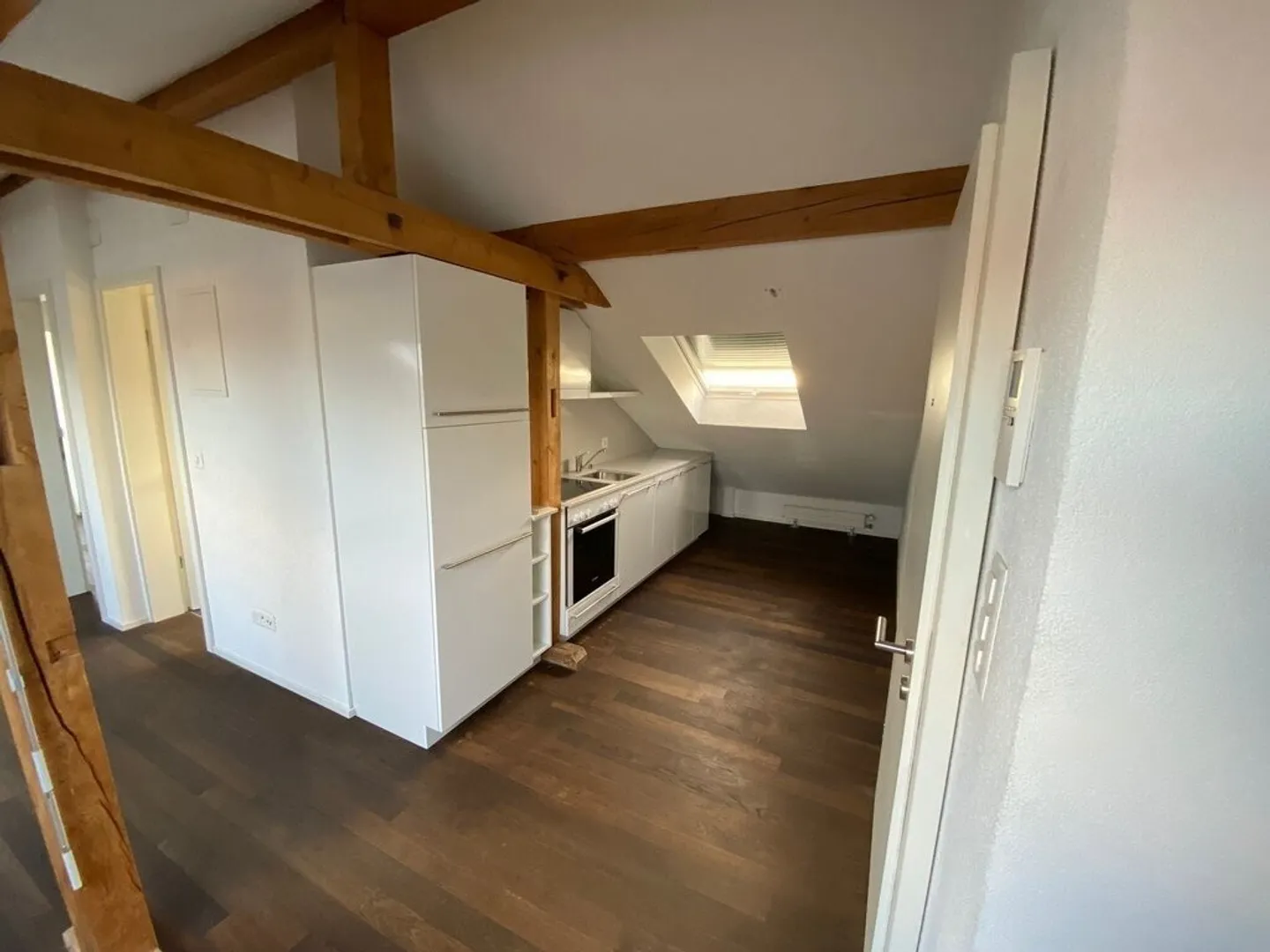 Dachwohnung sucht Bewohner - Foto 8 von 9
